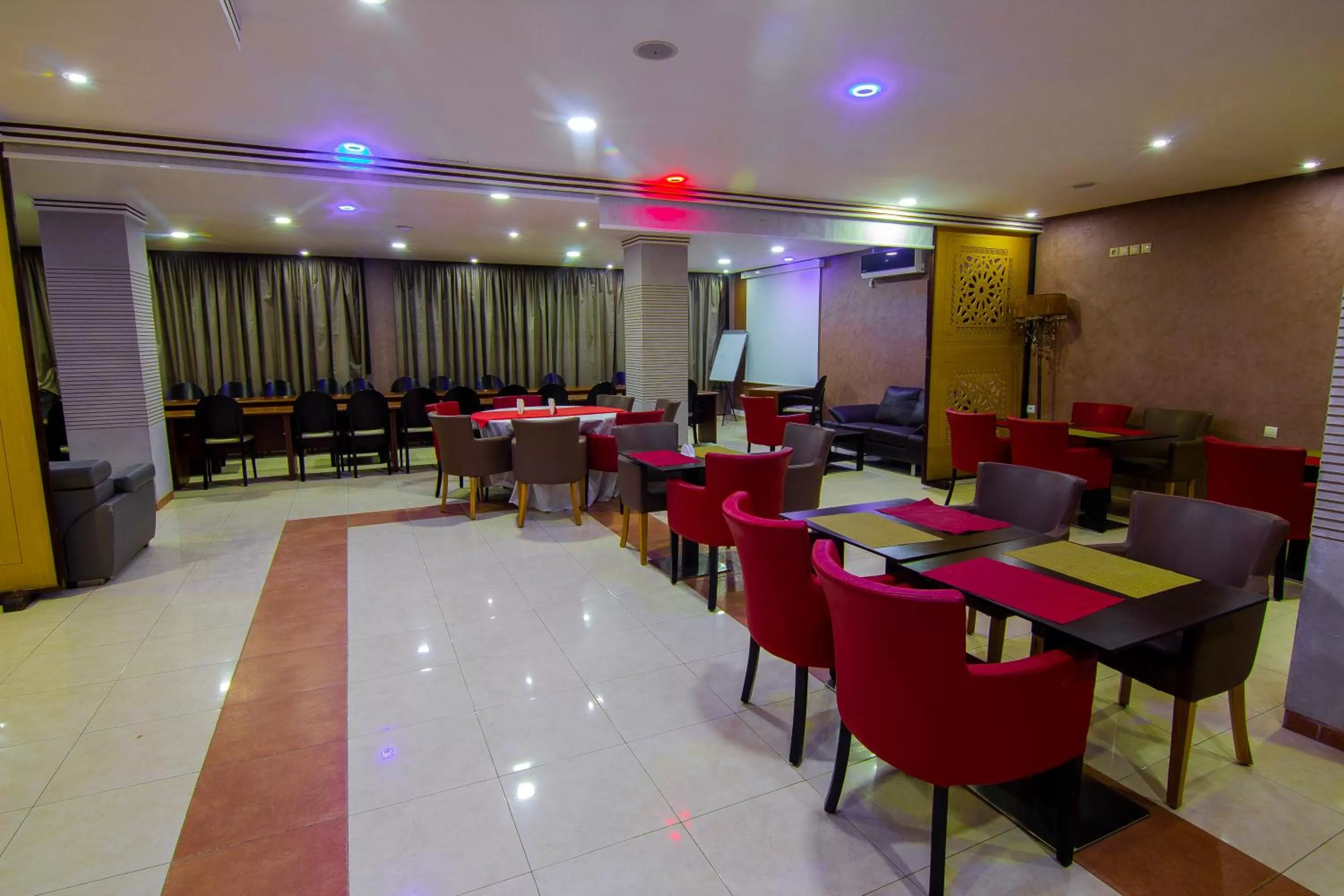 Restaurant/places to eat in Hotel vallee ziz