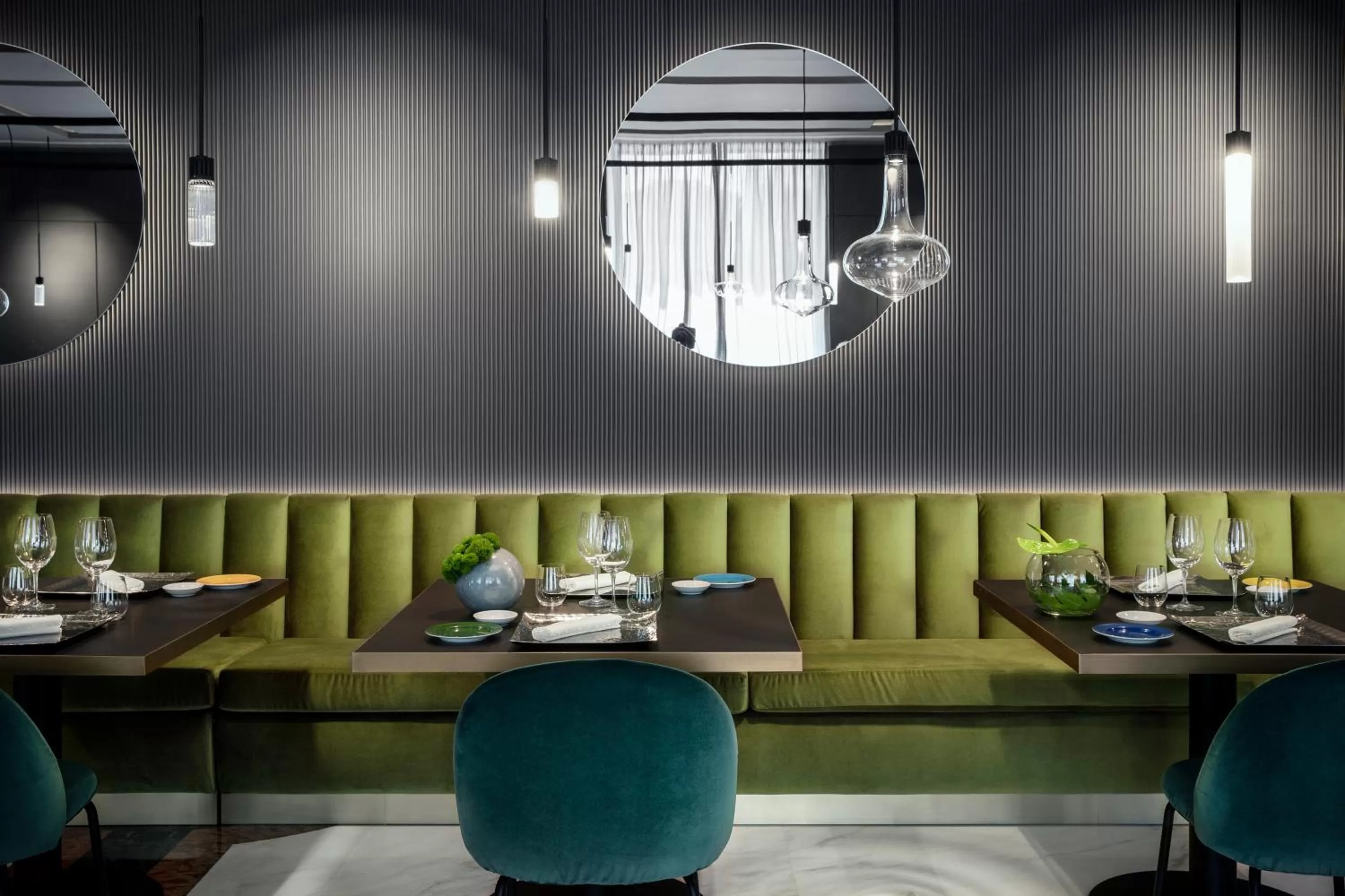 Restaurant/places to eat in Hotel Plaza e de Russie - Relais & Châteaux