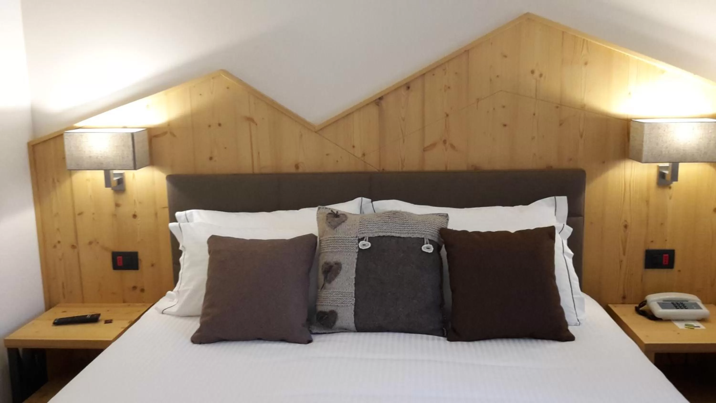 Bed in Olimpia Hotel