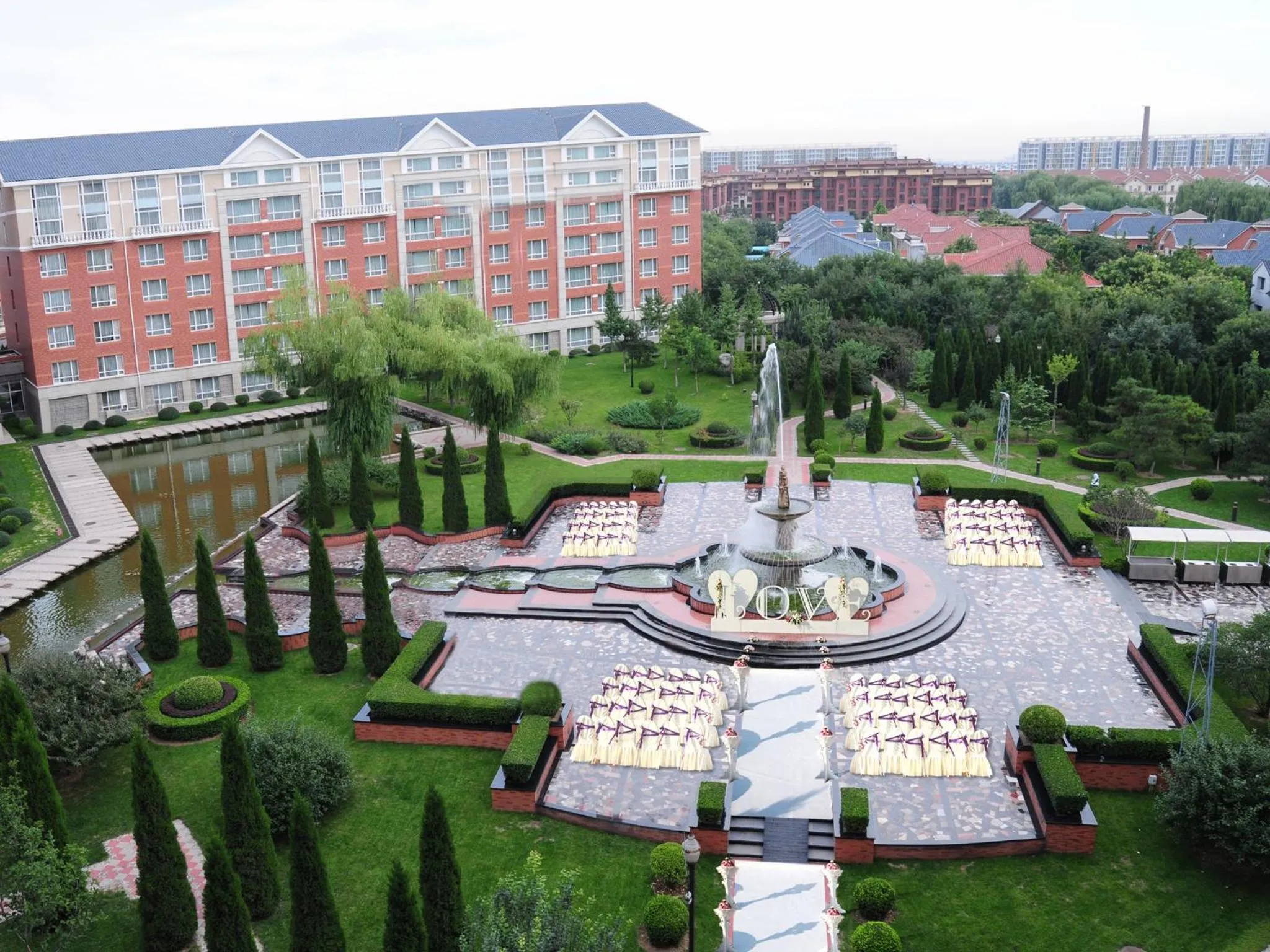 Garden view in Wyndham Beijing North