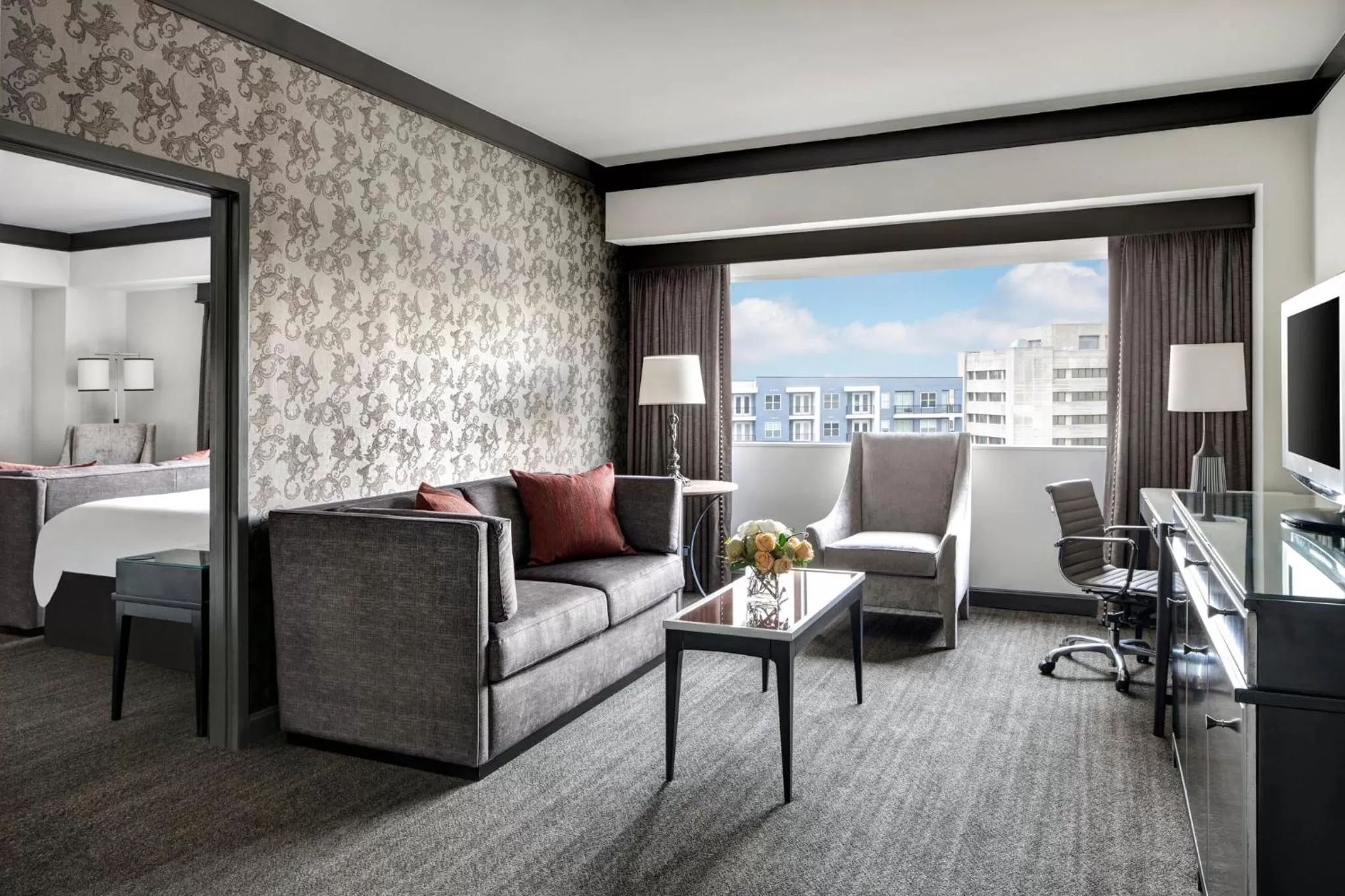 Bedroom in Loews Nashville Hotel at Vanderbilt Plaza
