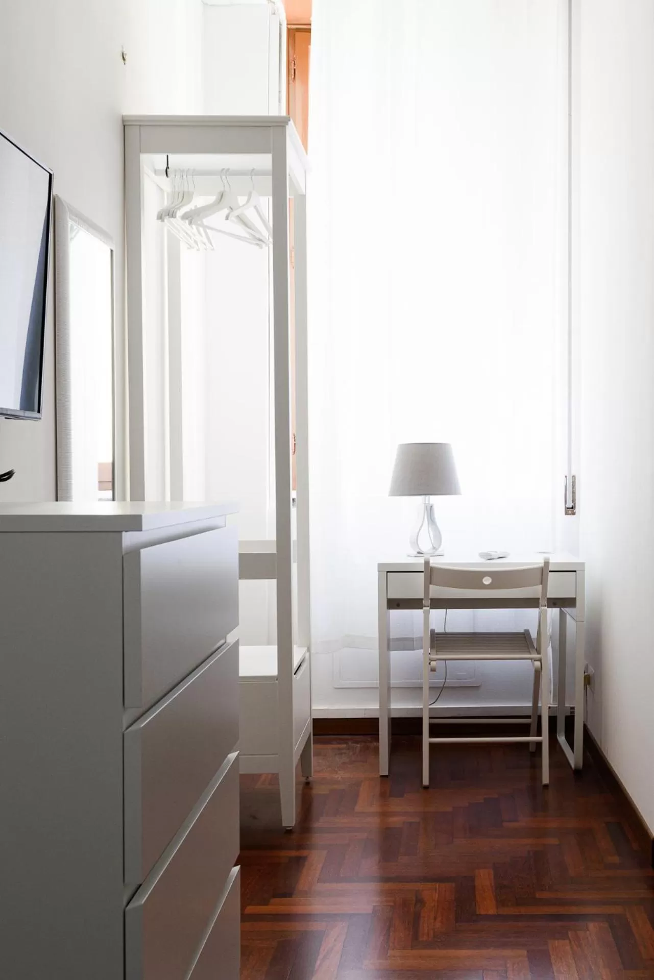 TV/Entertainment Center in B&D Dolce Vita