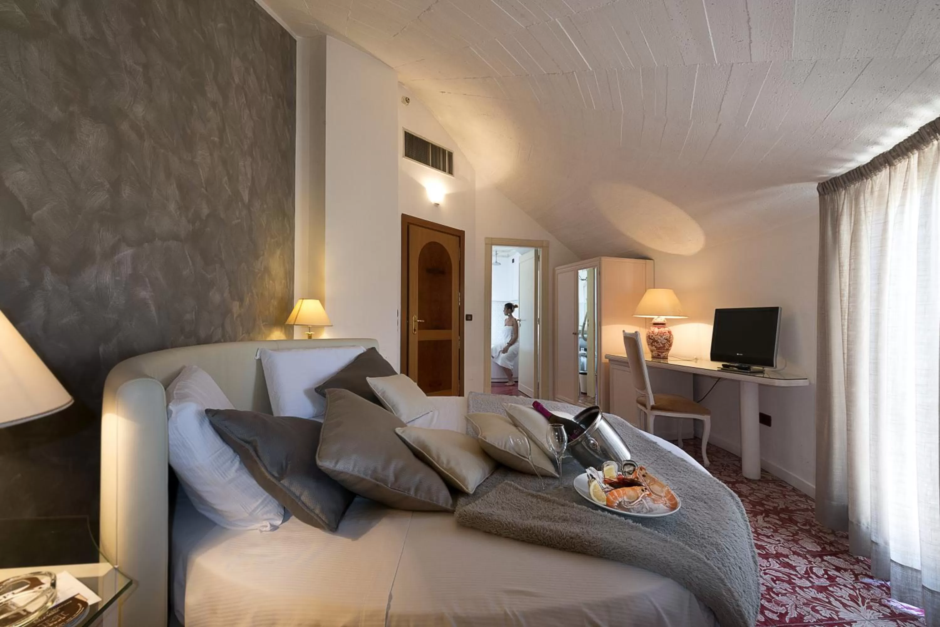 Junior Suite with Terrace in Hotel Leonessa