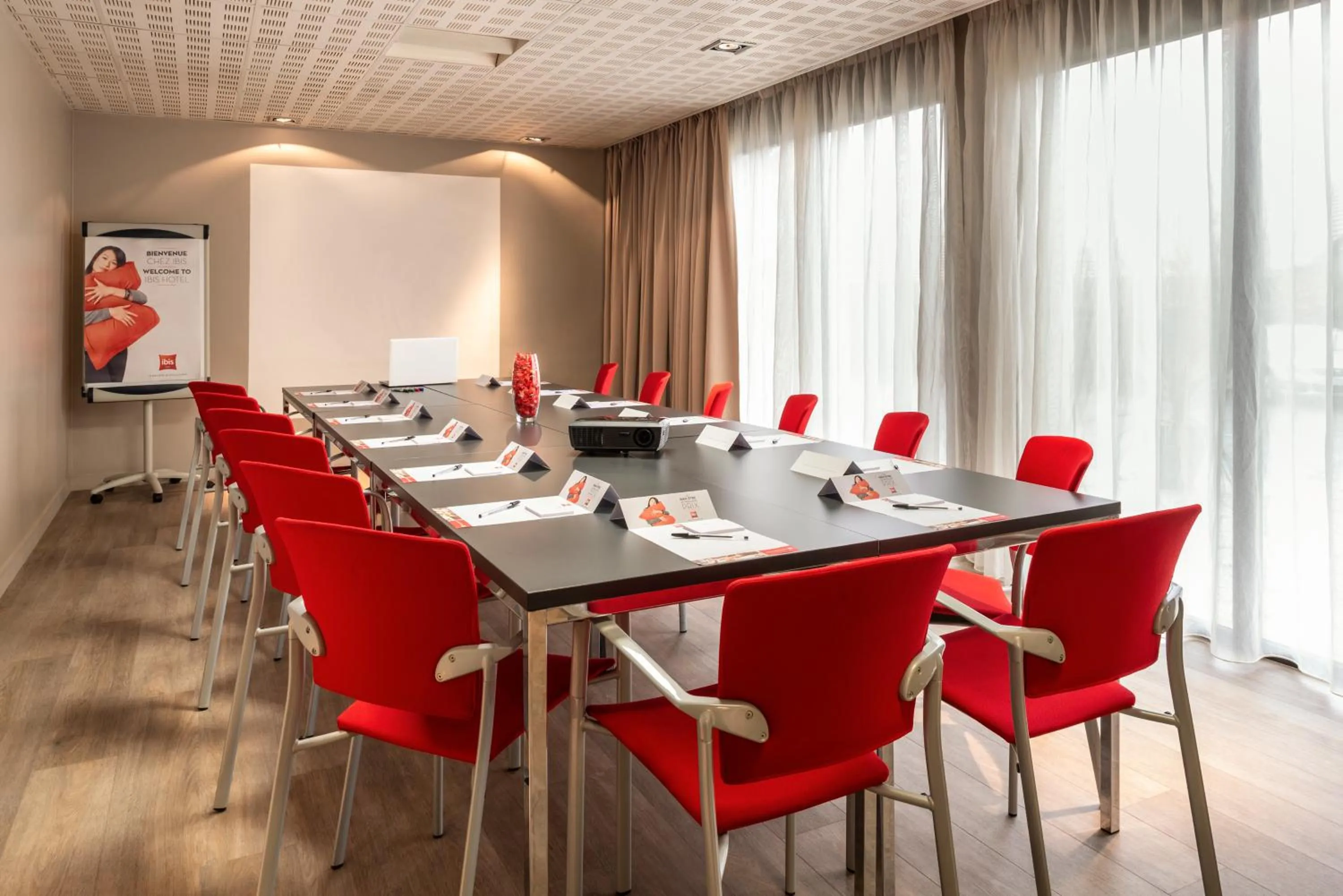 Business facilities in ibis Cergy Pontoise Le Port