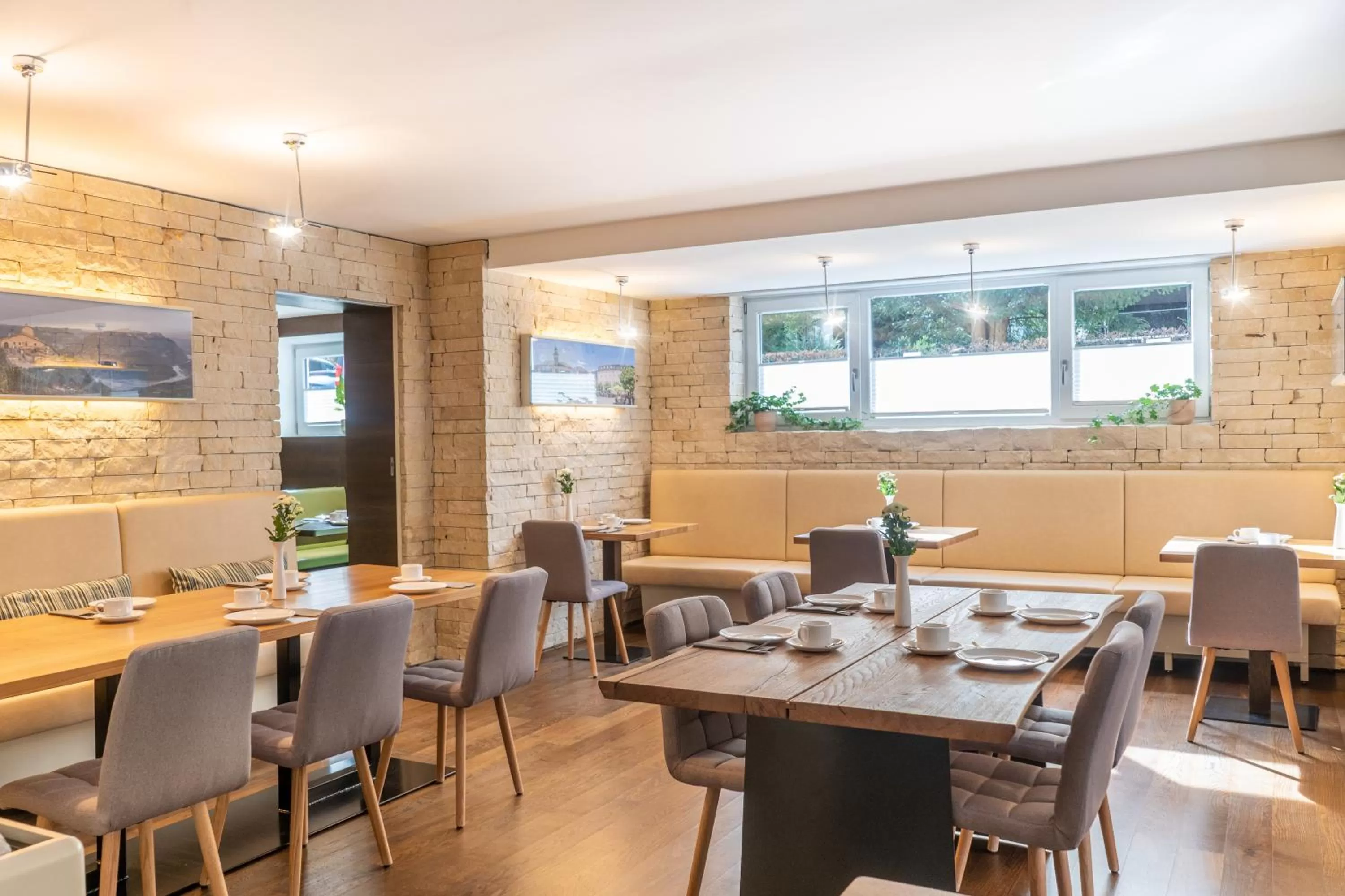 Breakfast in Galerie Hotel