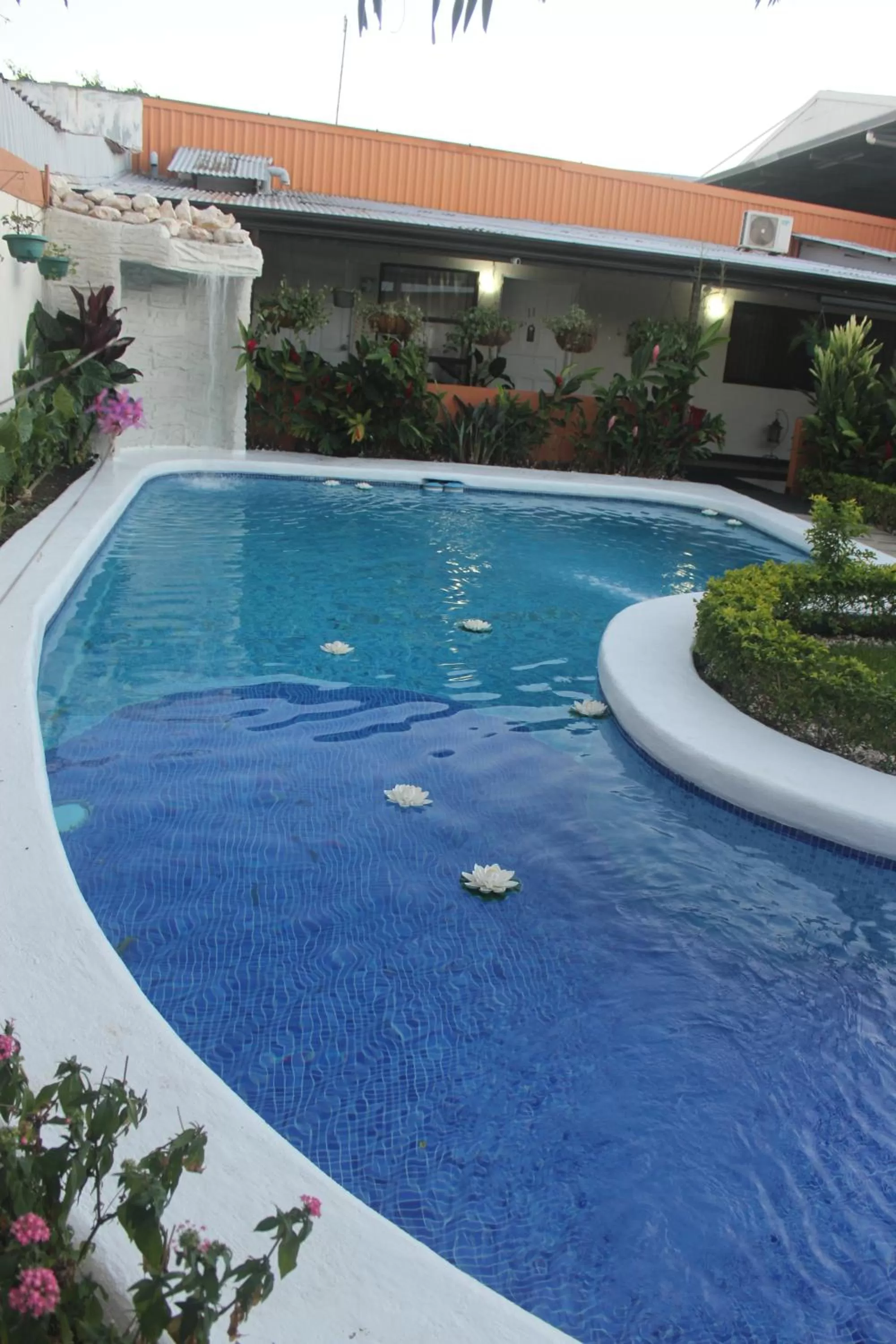 Swimming pool in Berlor Airport Inn