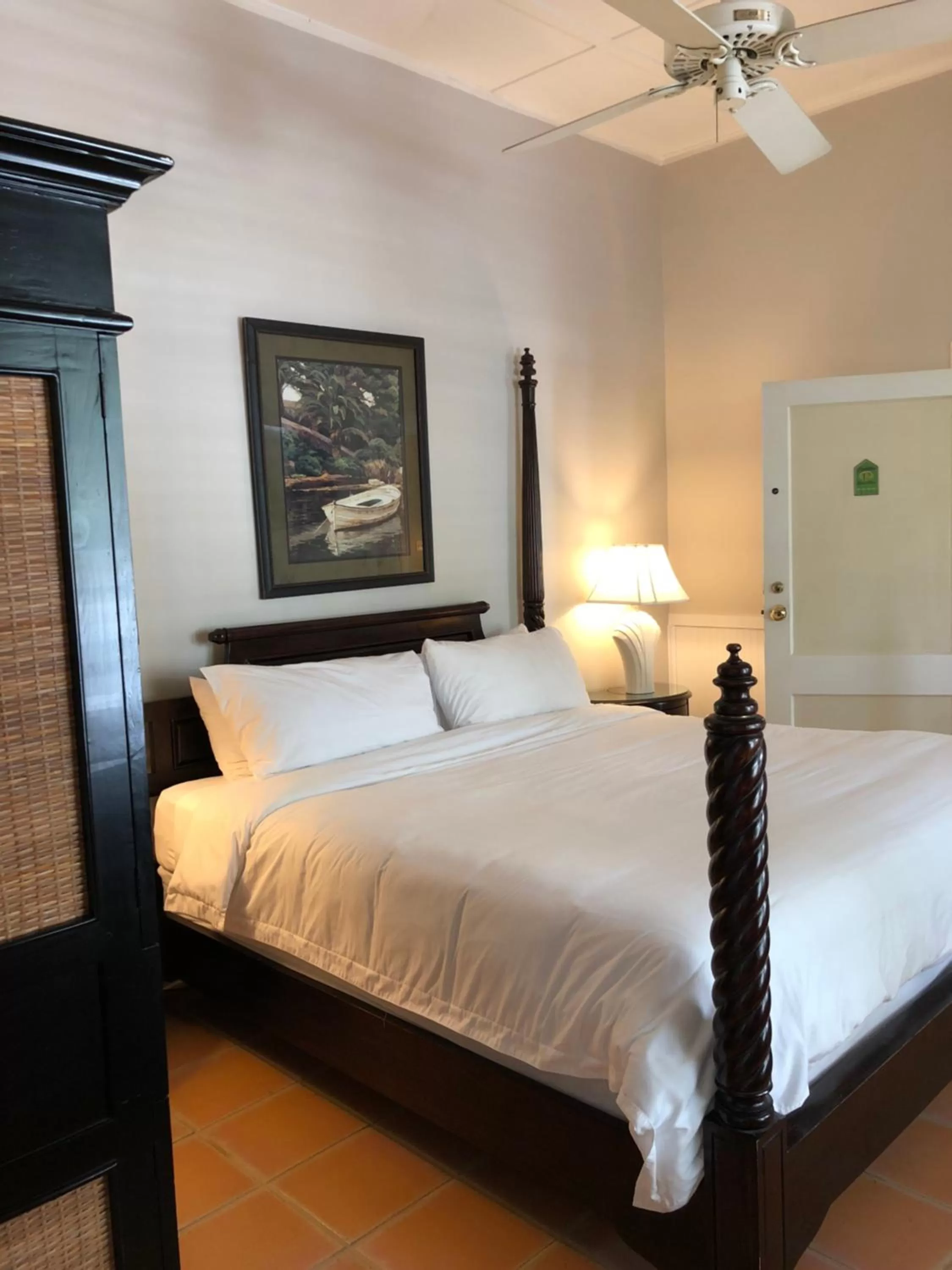 Bed in L'Habitation Guesthouse- Adult Exclusive