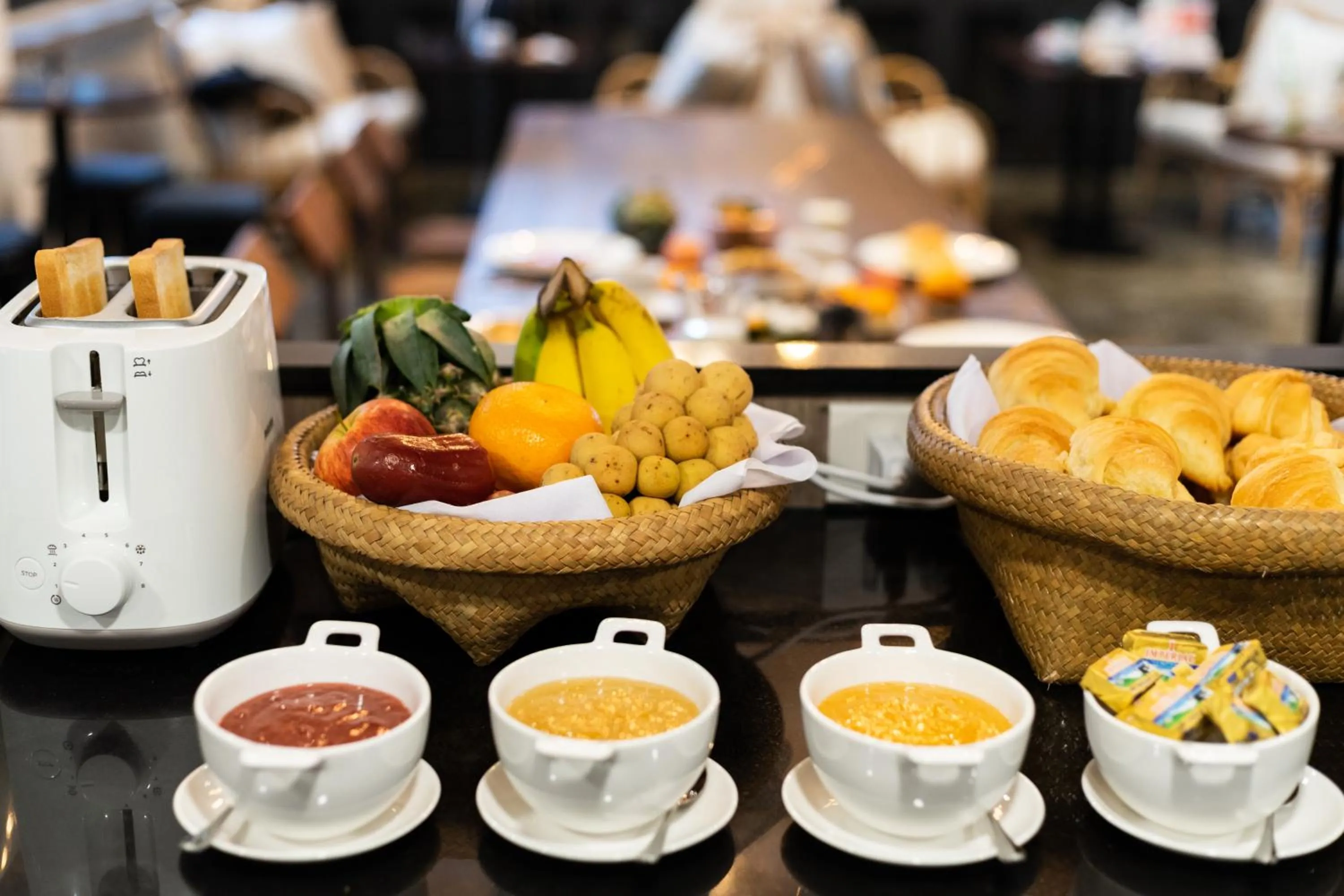 Breakfast in Warm Window Silom