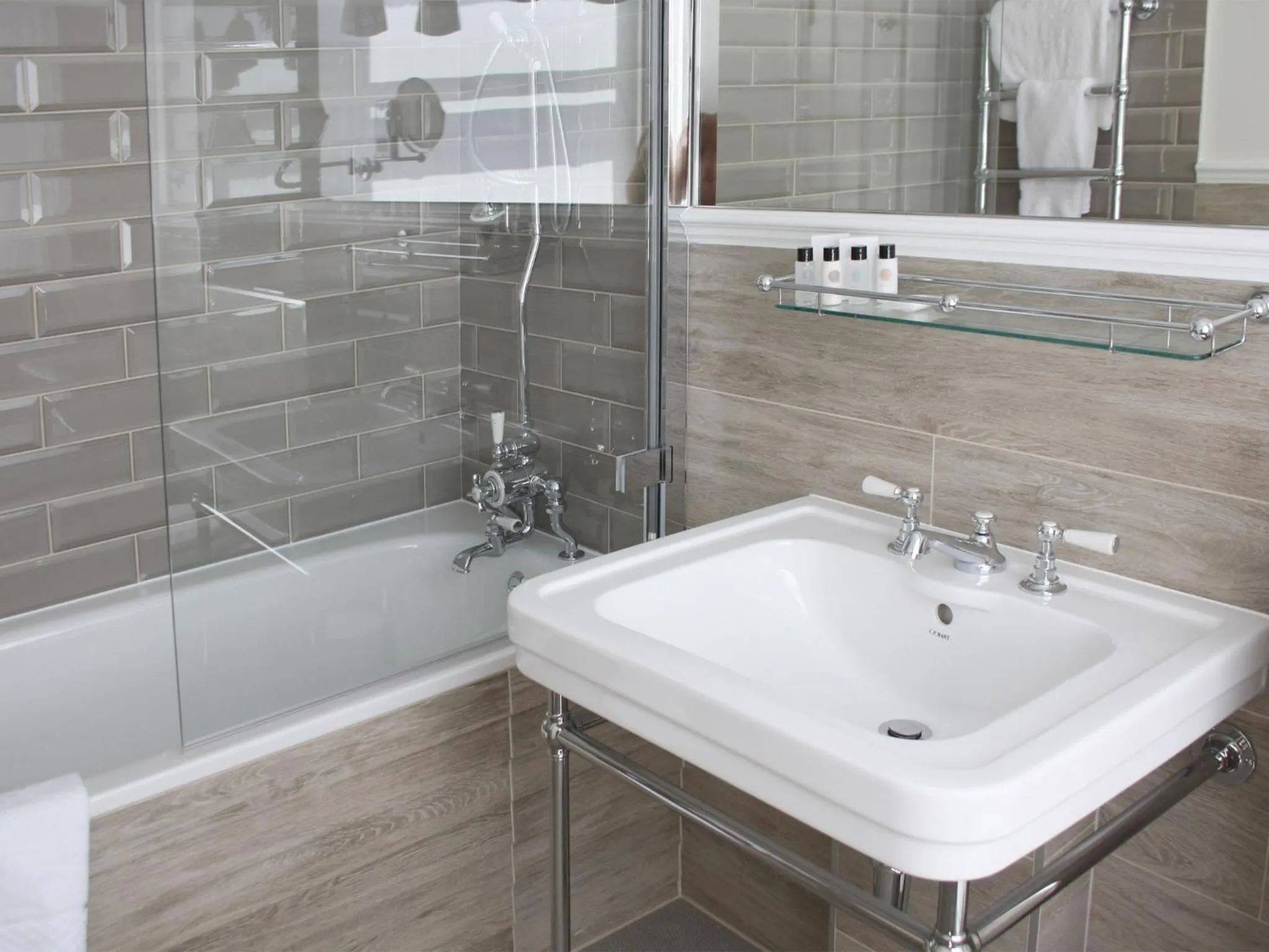 Bathroom in The Clerk & Well Pub and Rooms