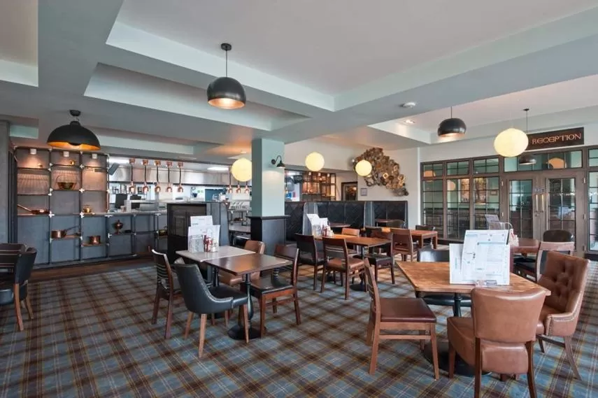 Restaurant/Places to Eat in The Saxon Crown Wetherspoon