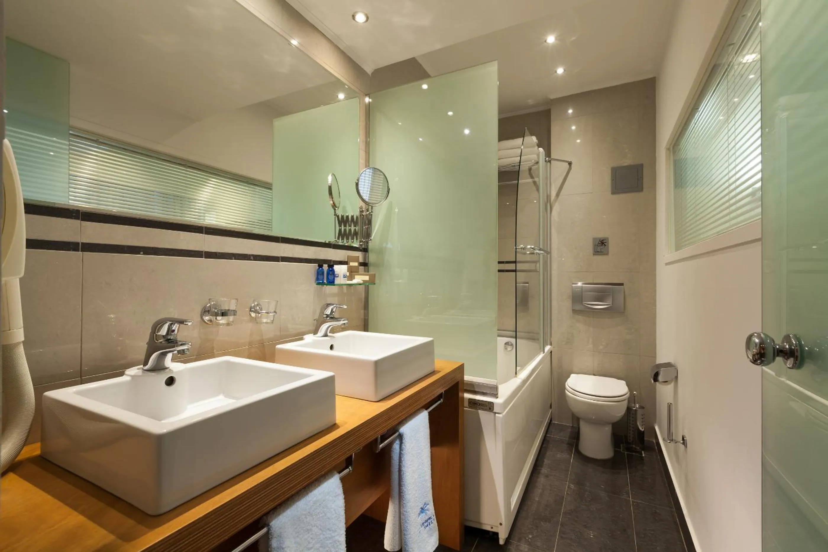 Hot Tub in Tropical Hotel