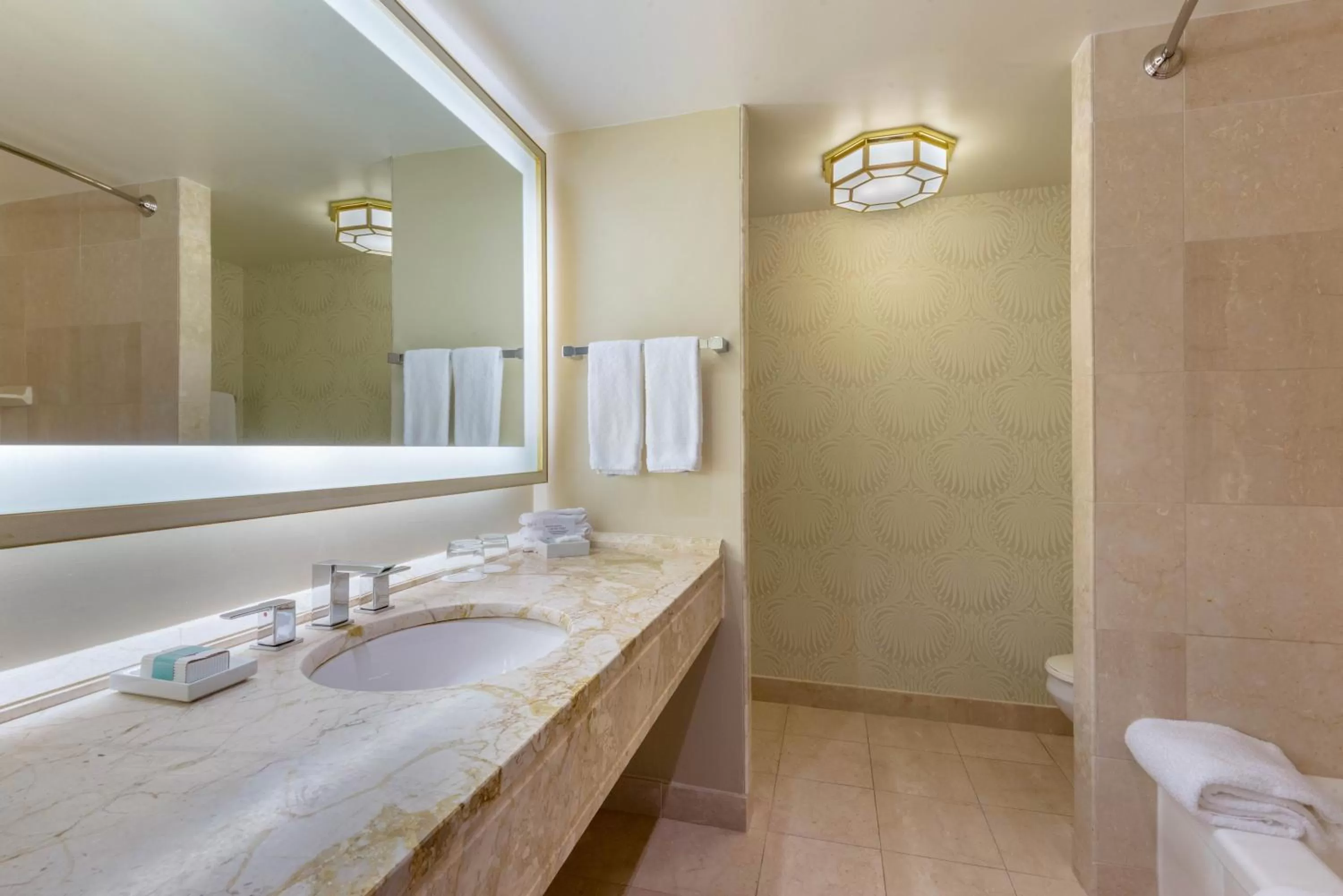 Bathroom in Omni Mont-Royal Hotel