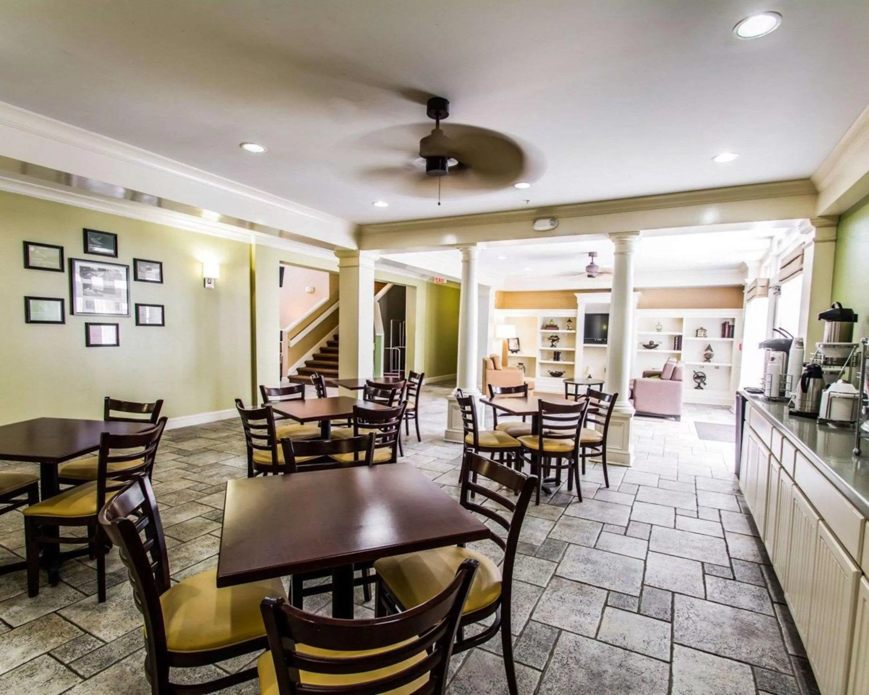 Restaurant/places to eat in Sleep Inn Port St Lucie at PGA Village