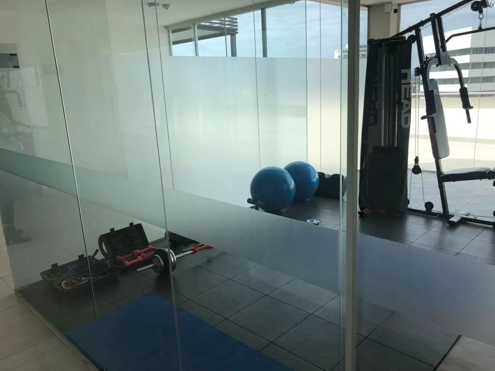 Fitness centre/facilities in Urban Suites Apart Hotel