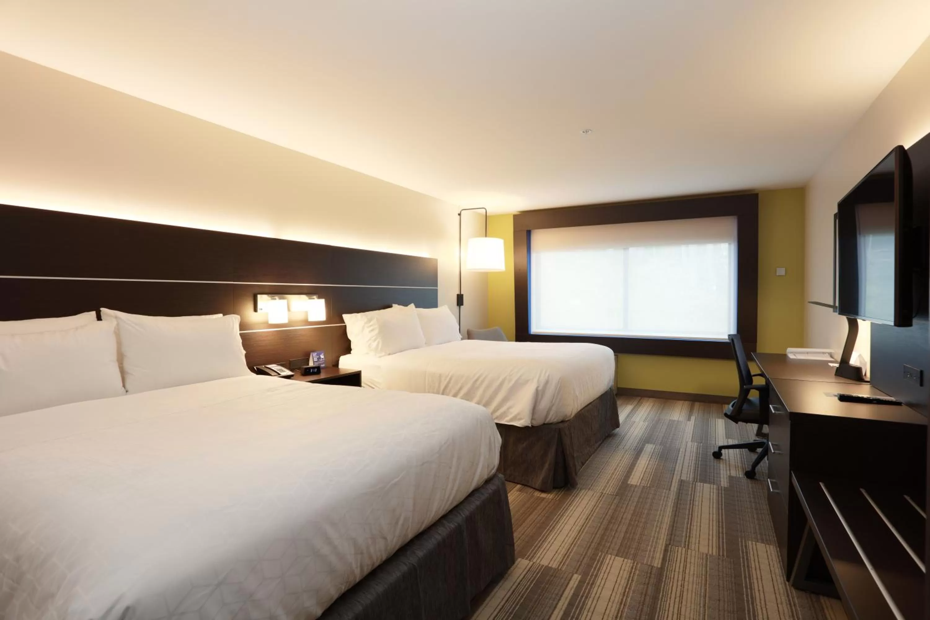 Photo of the whole room, Bed in Holiday Inn Express Oneonta by IHG