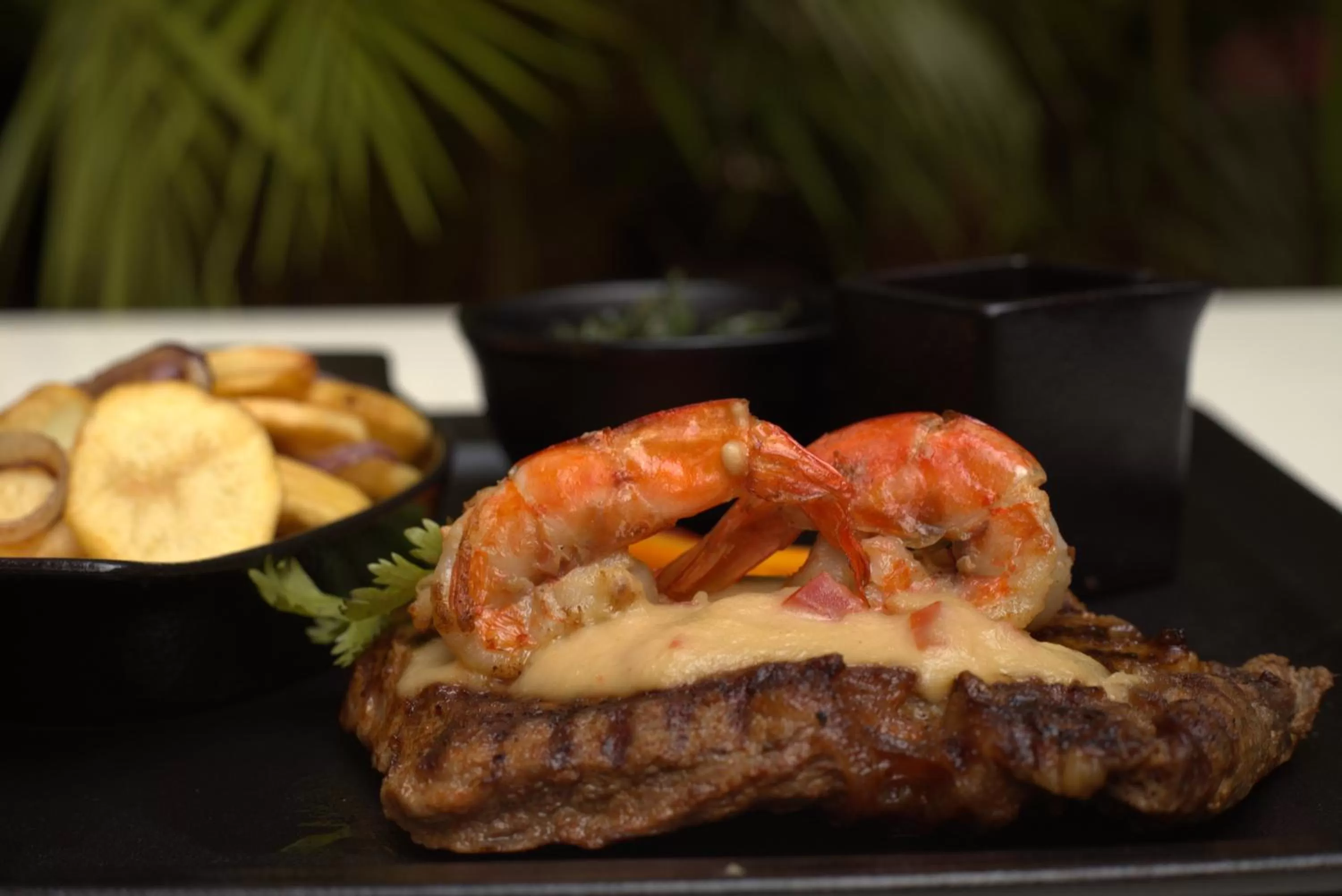 Food and drinks in Hotel Waterbuck