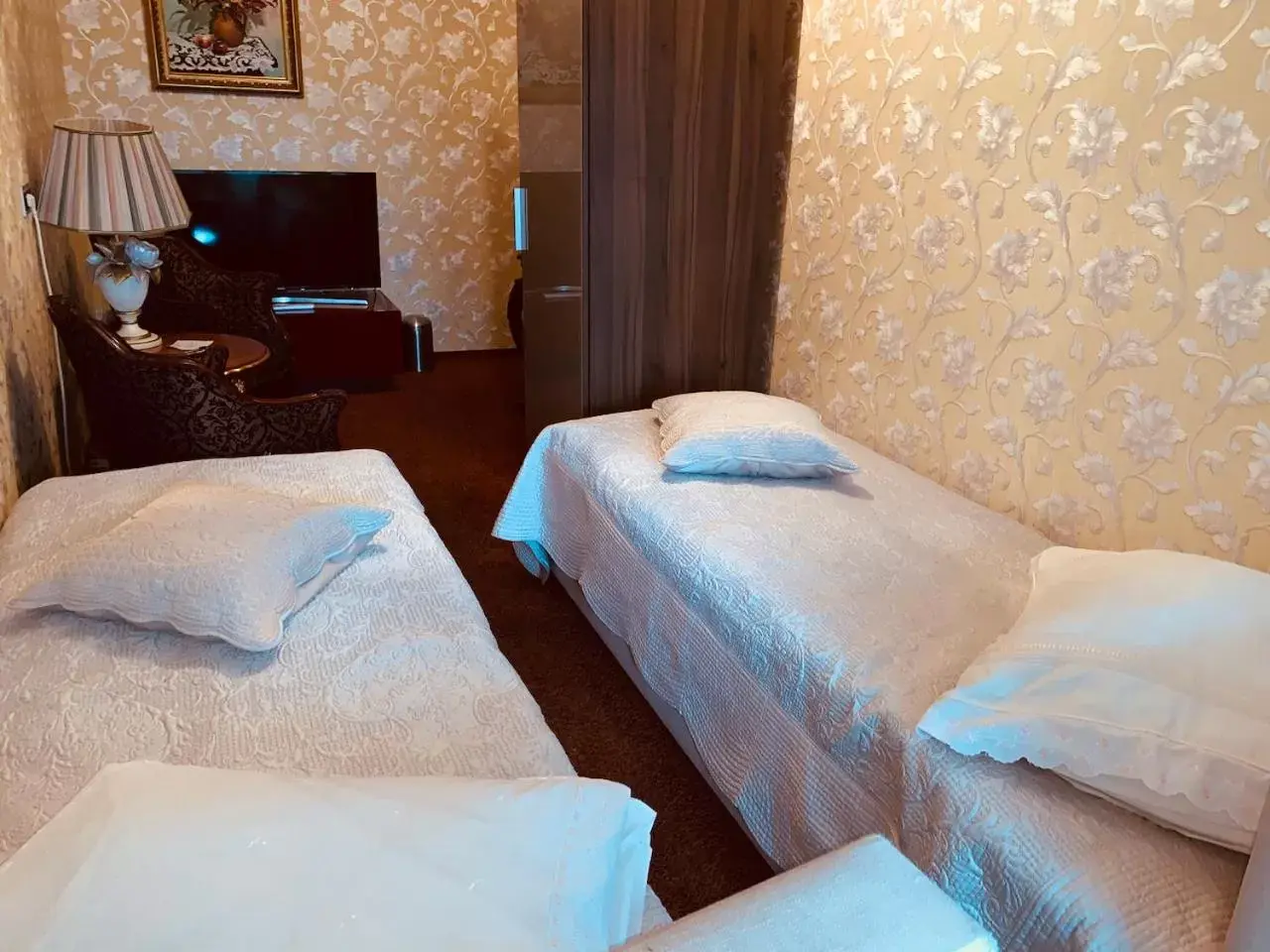 Small Twin Room in Weena House Small Twin Room in Weena House