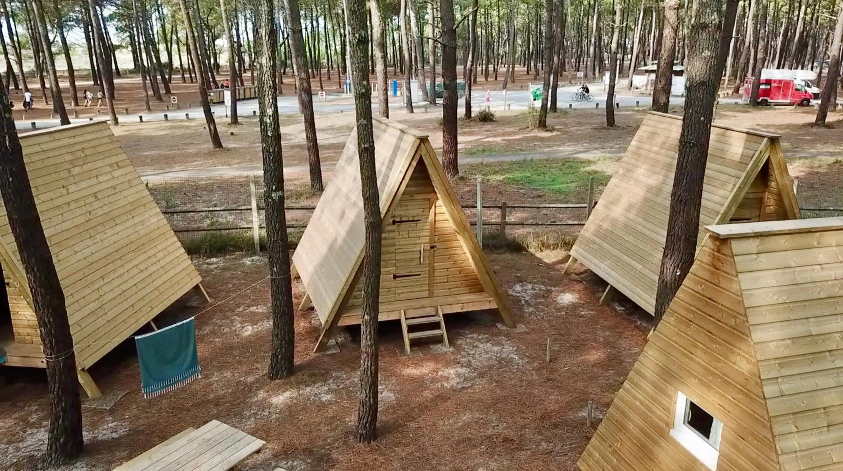 Property building in Hoya Surf Camp - Activités + logements