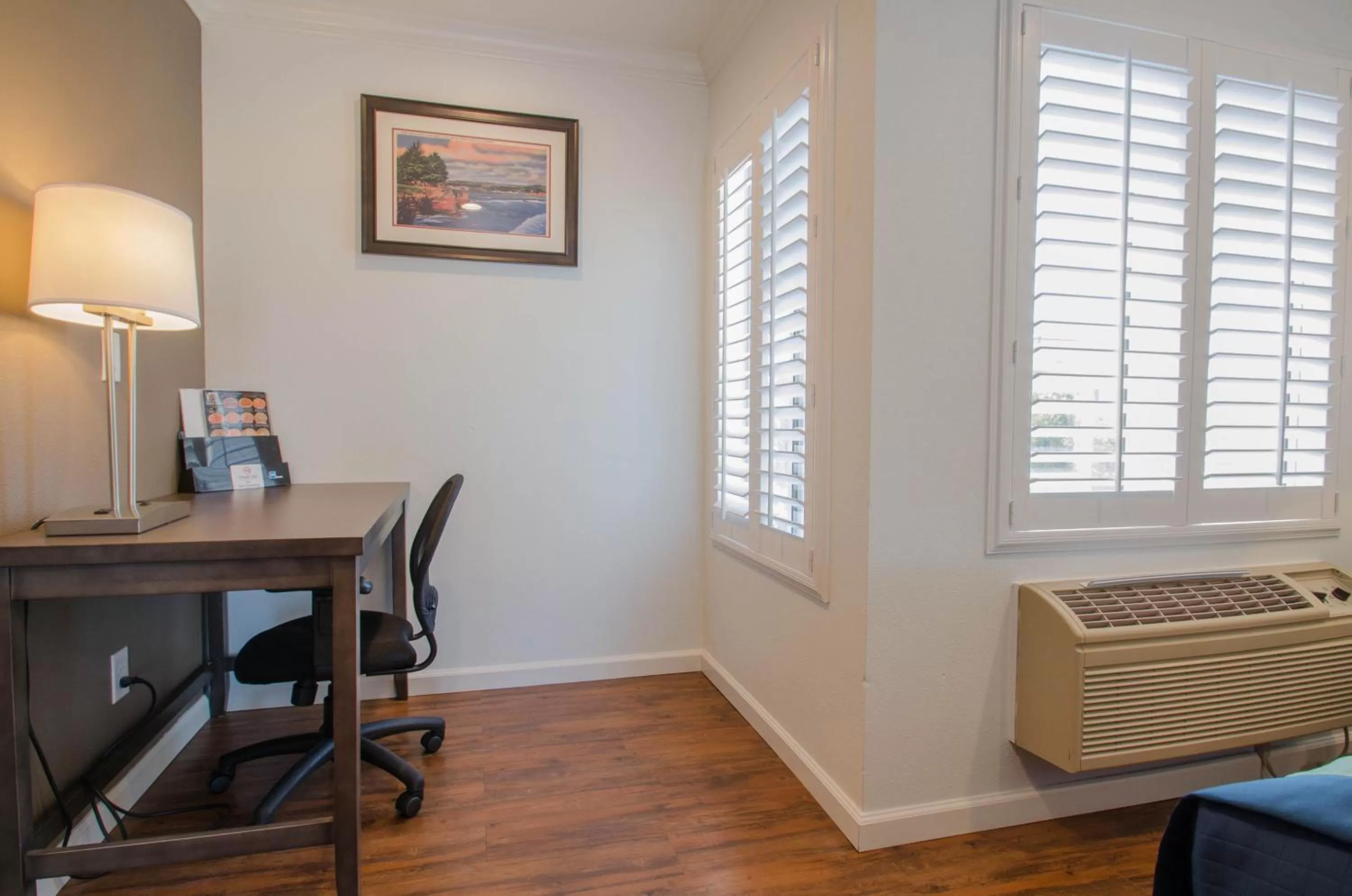 Seating area in Continental Inn