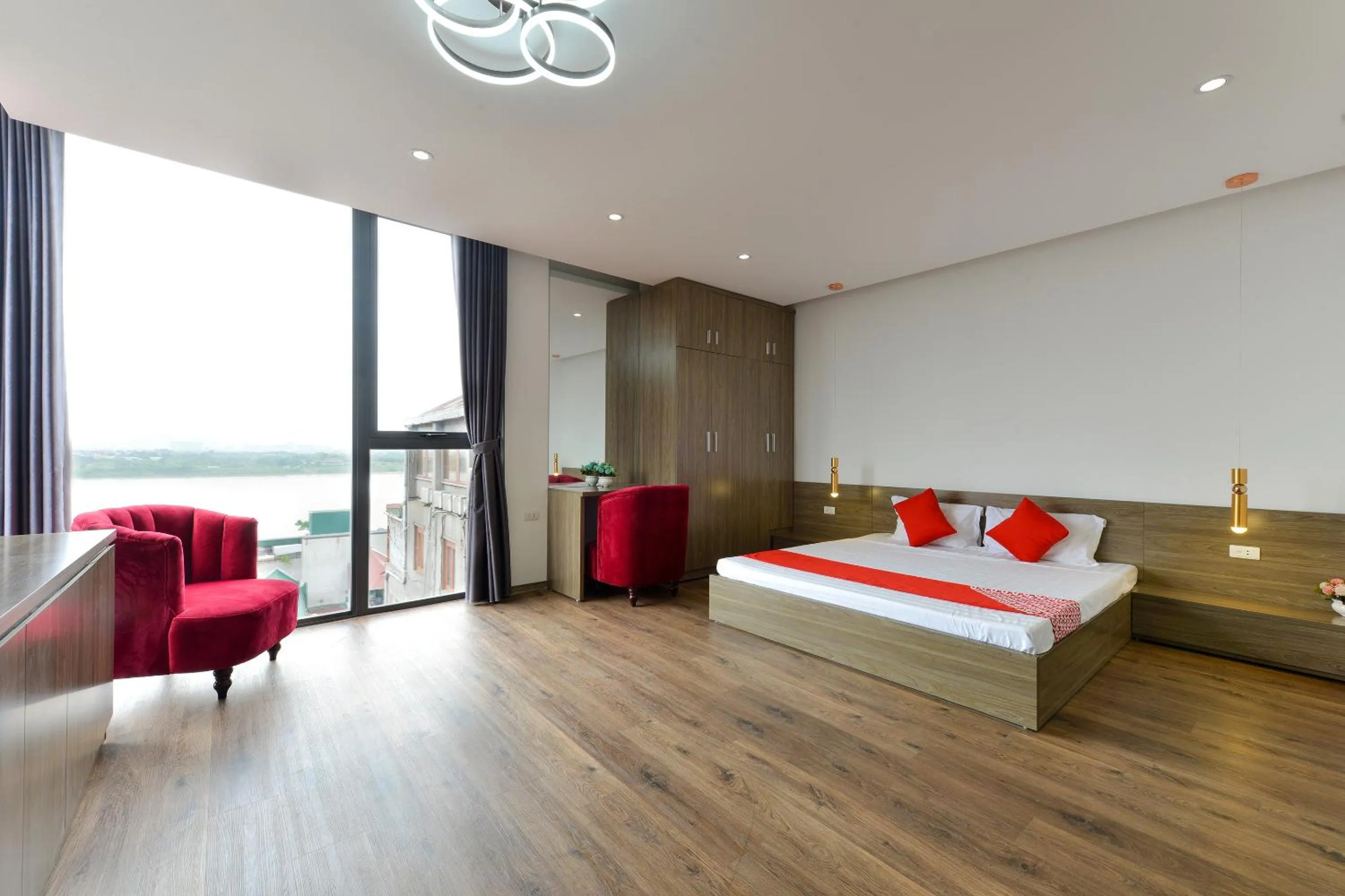 Bedroom, Bed in BH Riverside Hotel