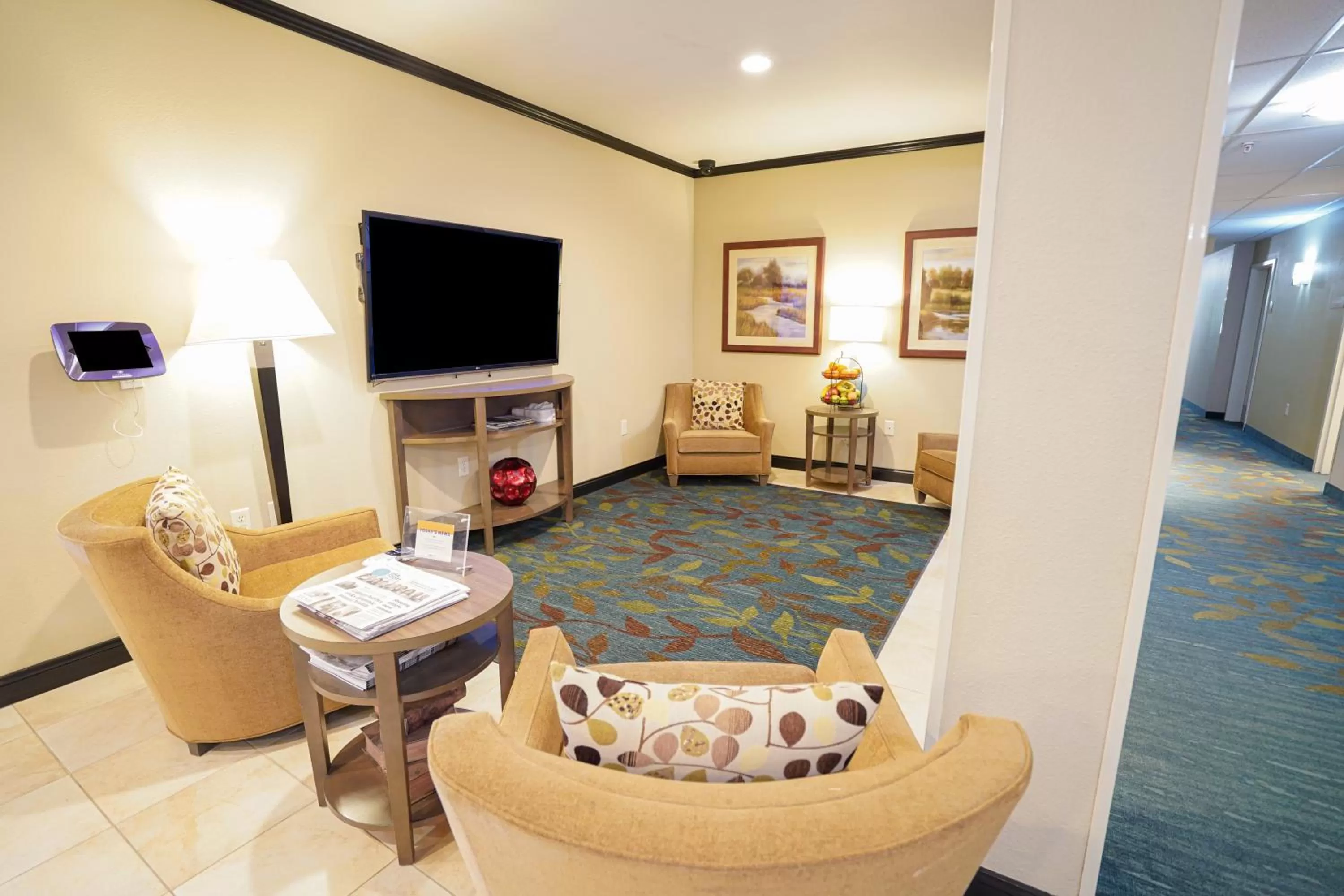 Lobby or reception in Candlewood Suites Boise - Towne Square by IHG