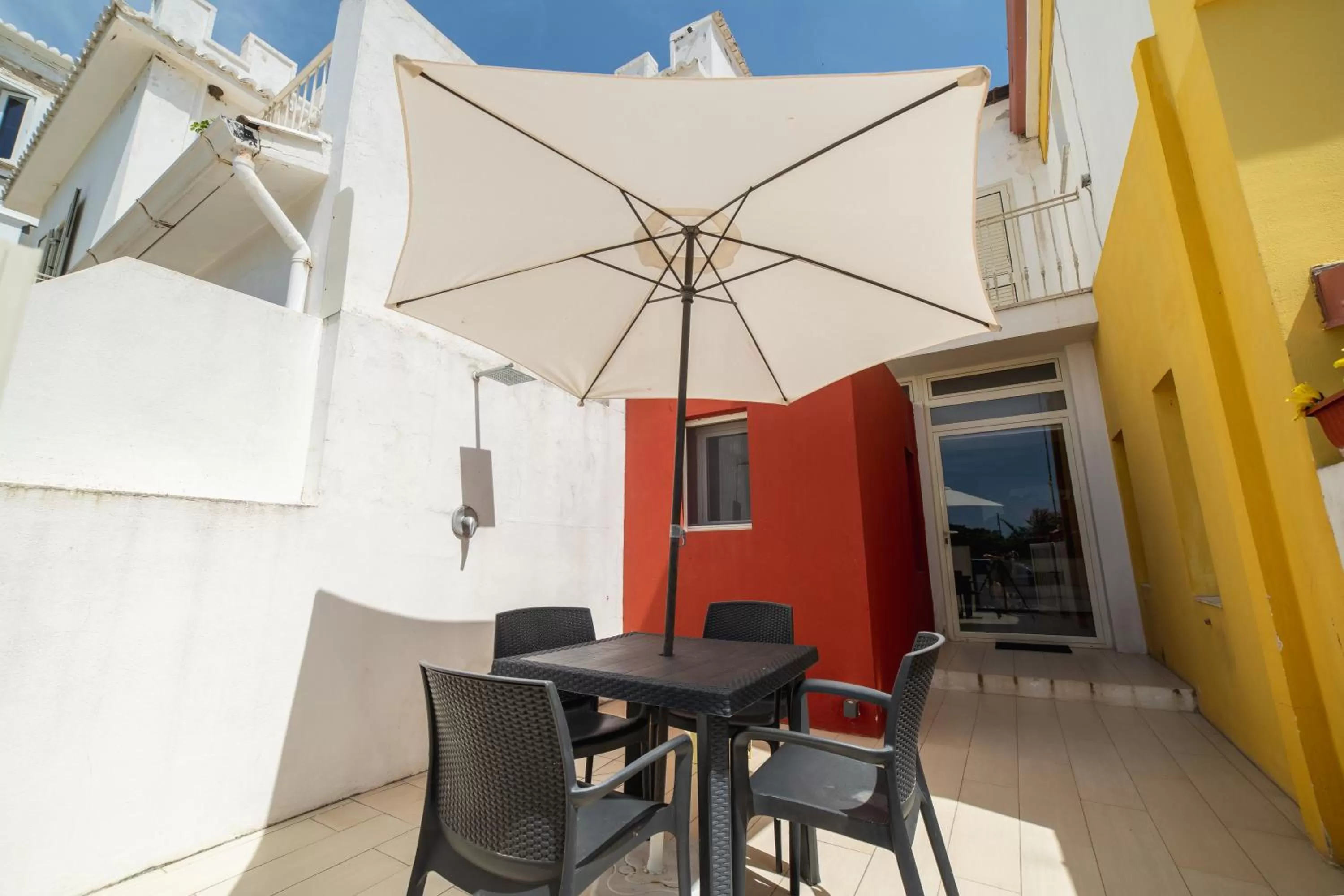 Patio in Villino Erminia - Seaside Art b&b