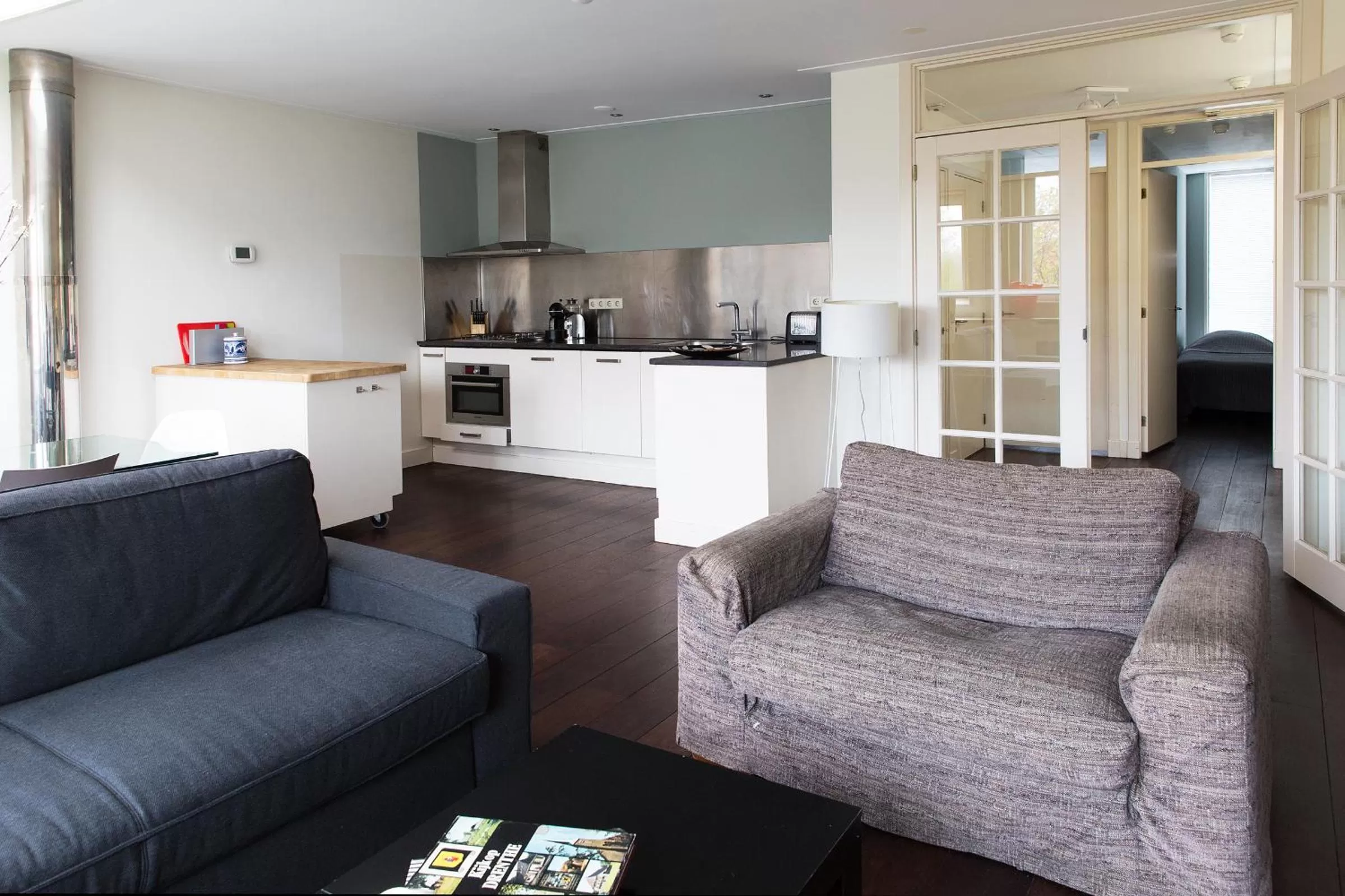 Coffee/tea facilities, Seating Area in Marnix Top: 8P near Leidsche