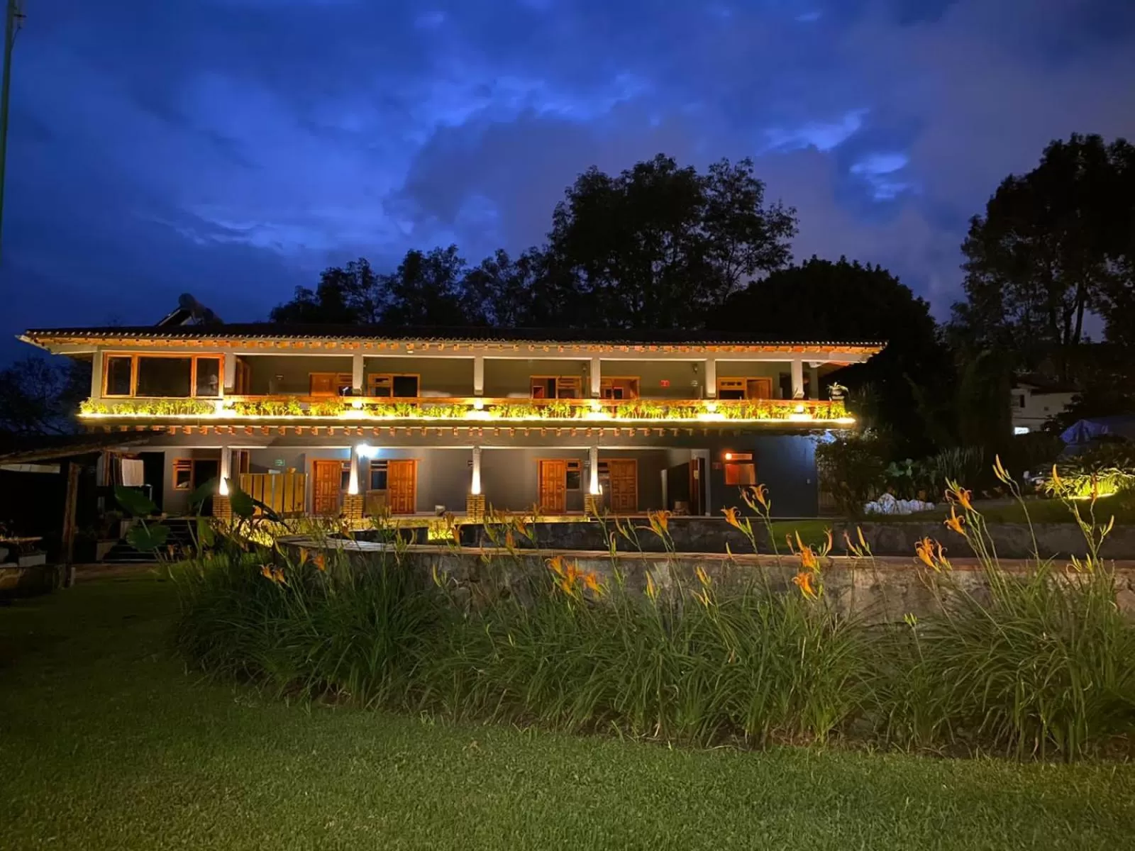 Property Building in San José Del Valle