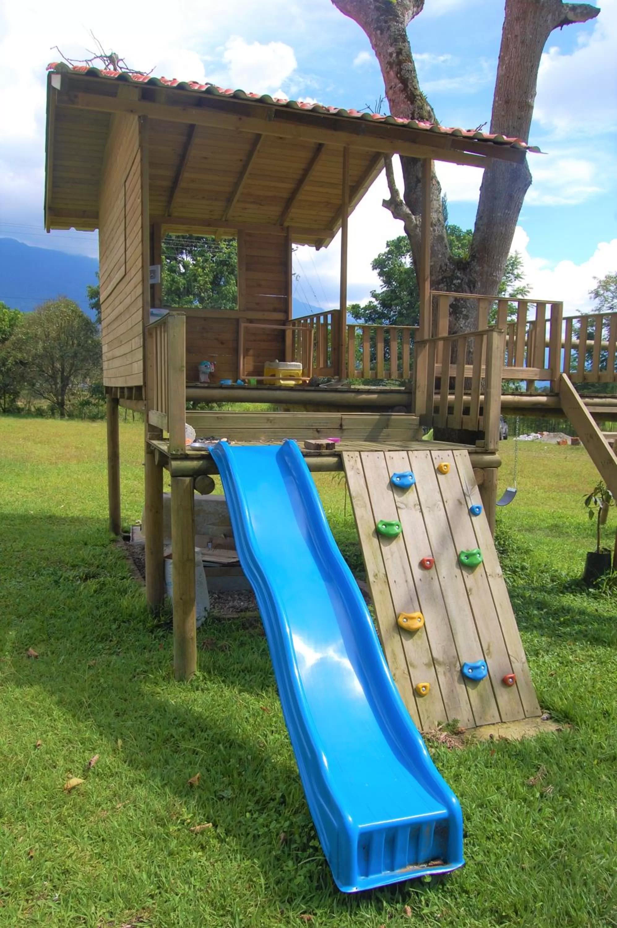 Children play ground in Ecohotel Alma