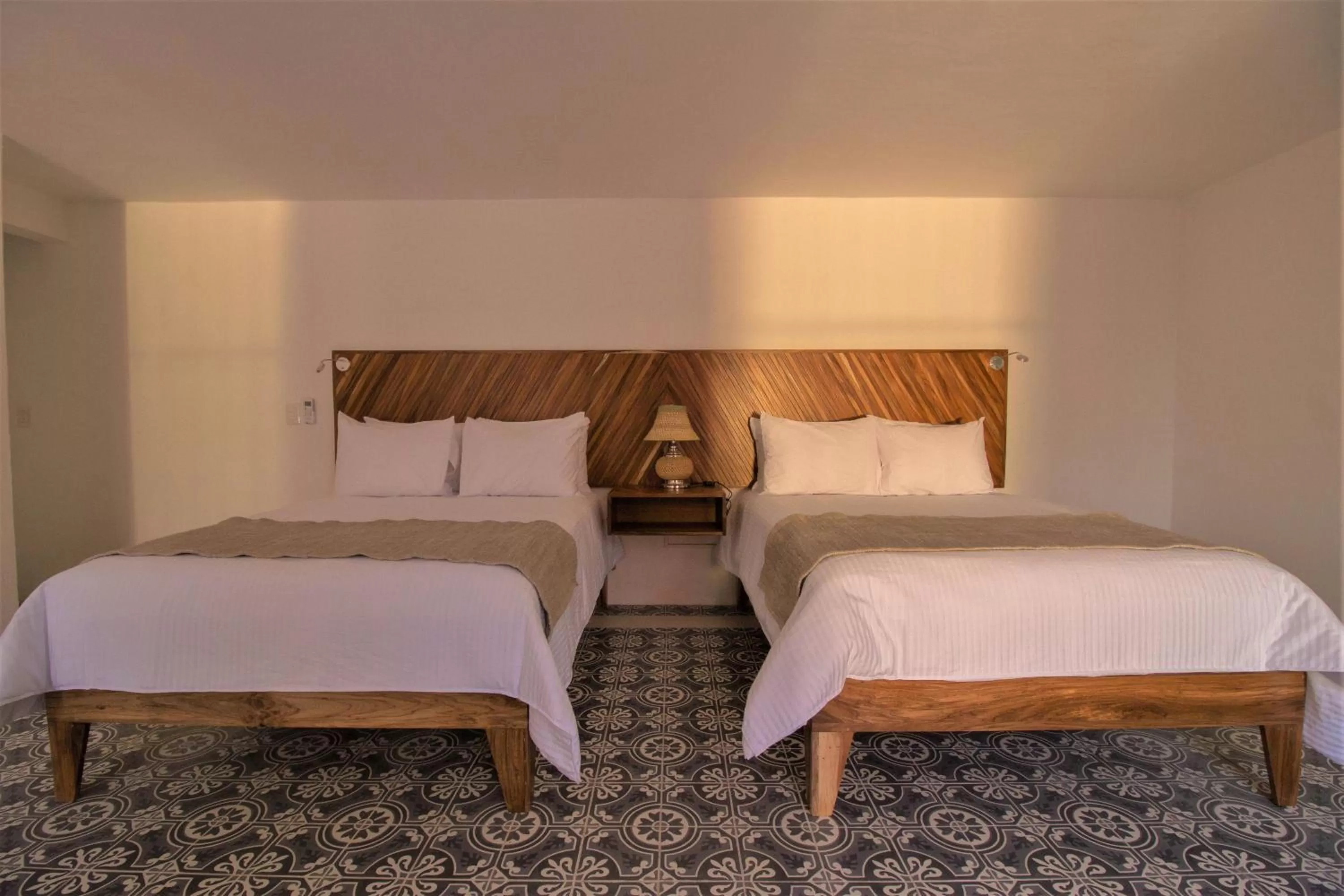 Photo of the whole room, Bed in NaNa Vida Hotel Morelia