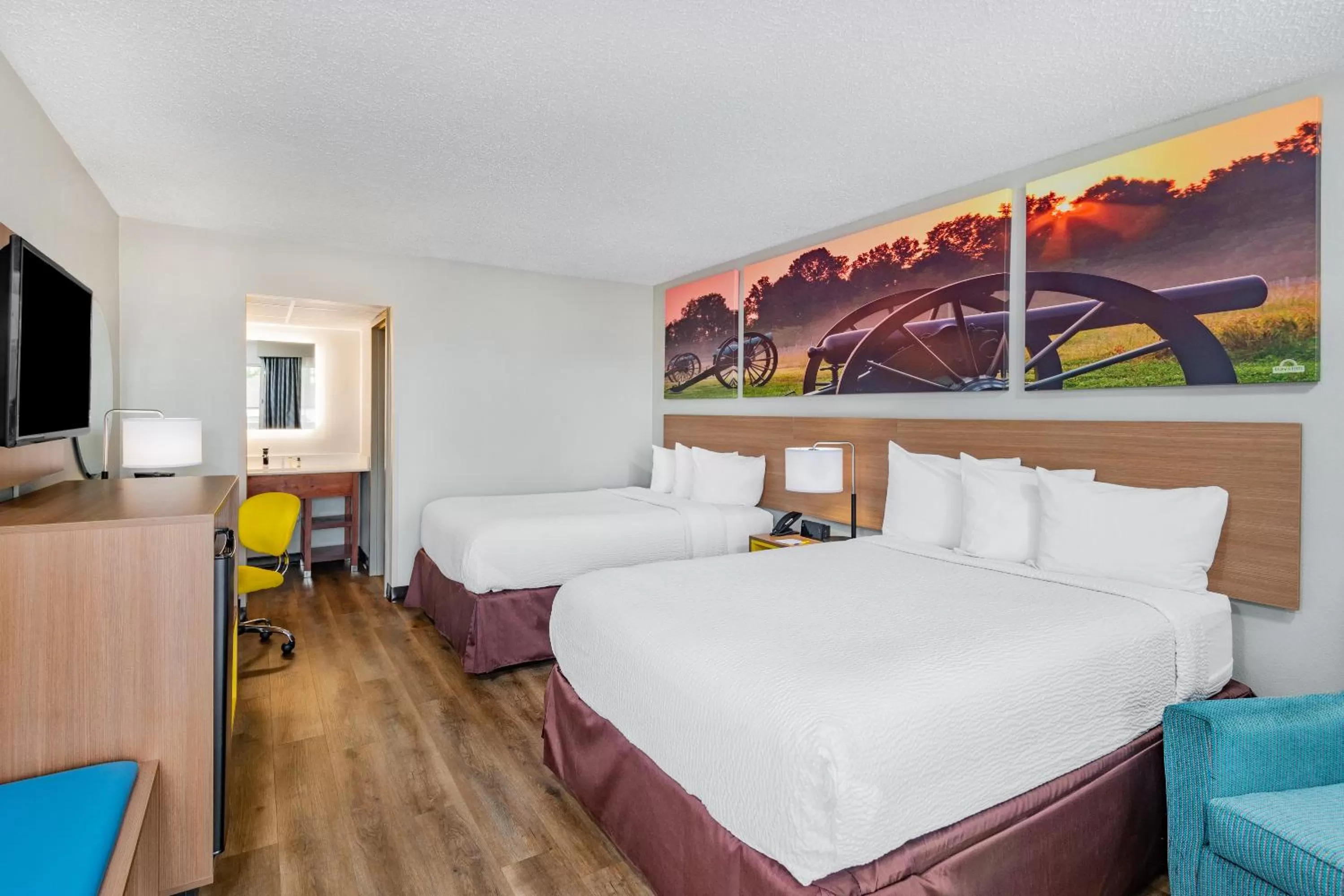 Bed in Days Inn by Wyndham Charlottesville/University Area