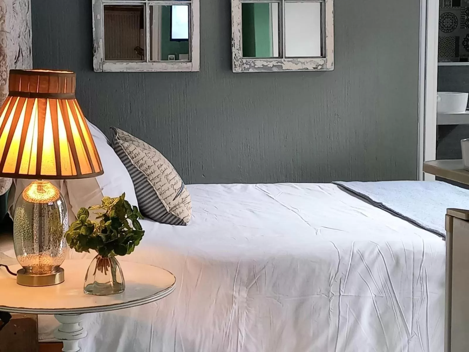 Decorative detail, Bed in Villa Roc