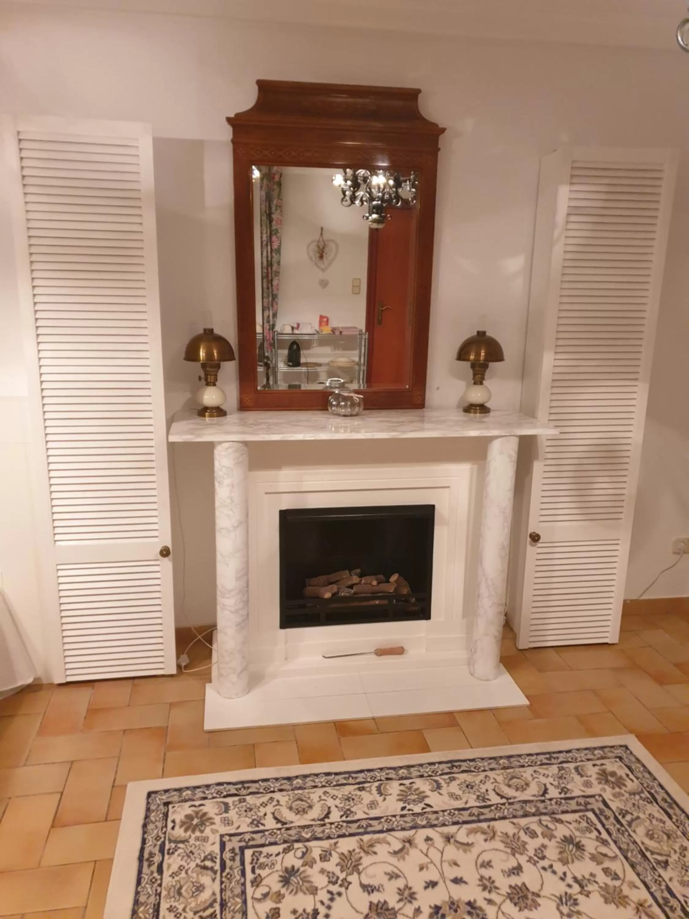 flat iron, TV/Entertainment Center in Casa Veronica