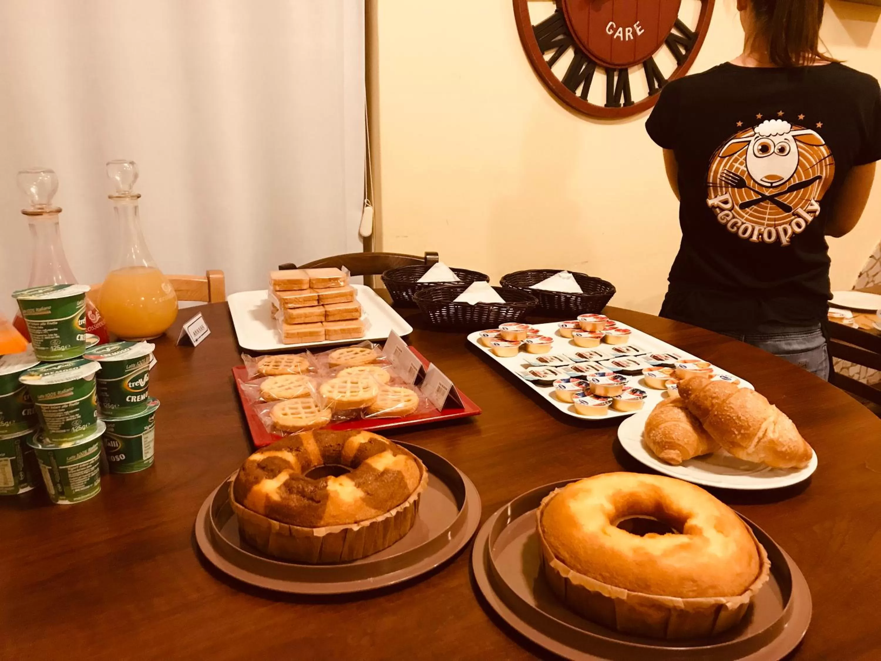 Breakfast in Rosso Di Sera