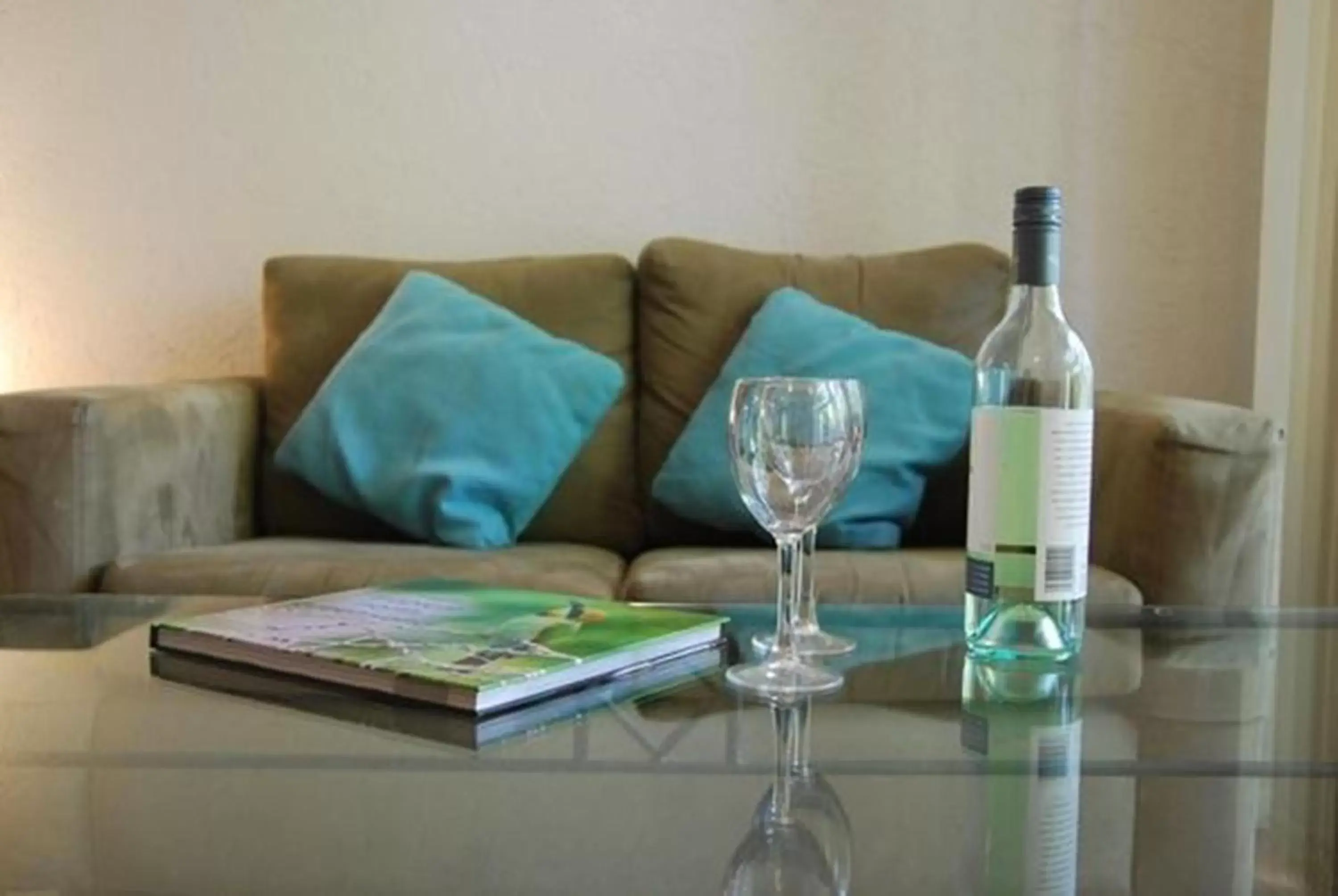 Double Studio Apartment with Tree View in Port Douglas Retreat Double Studio Apartment with Tree View in Port Douglas Retreat