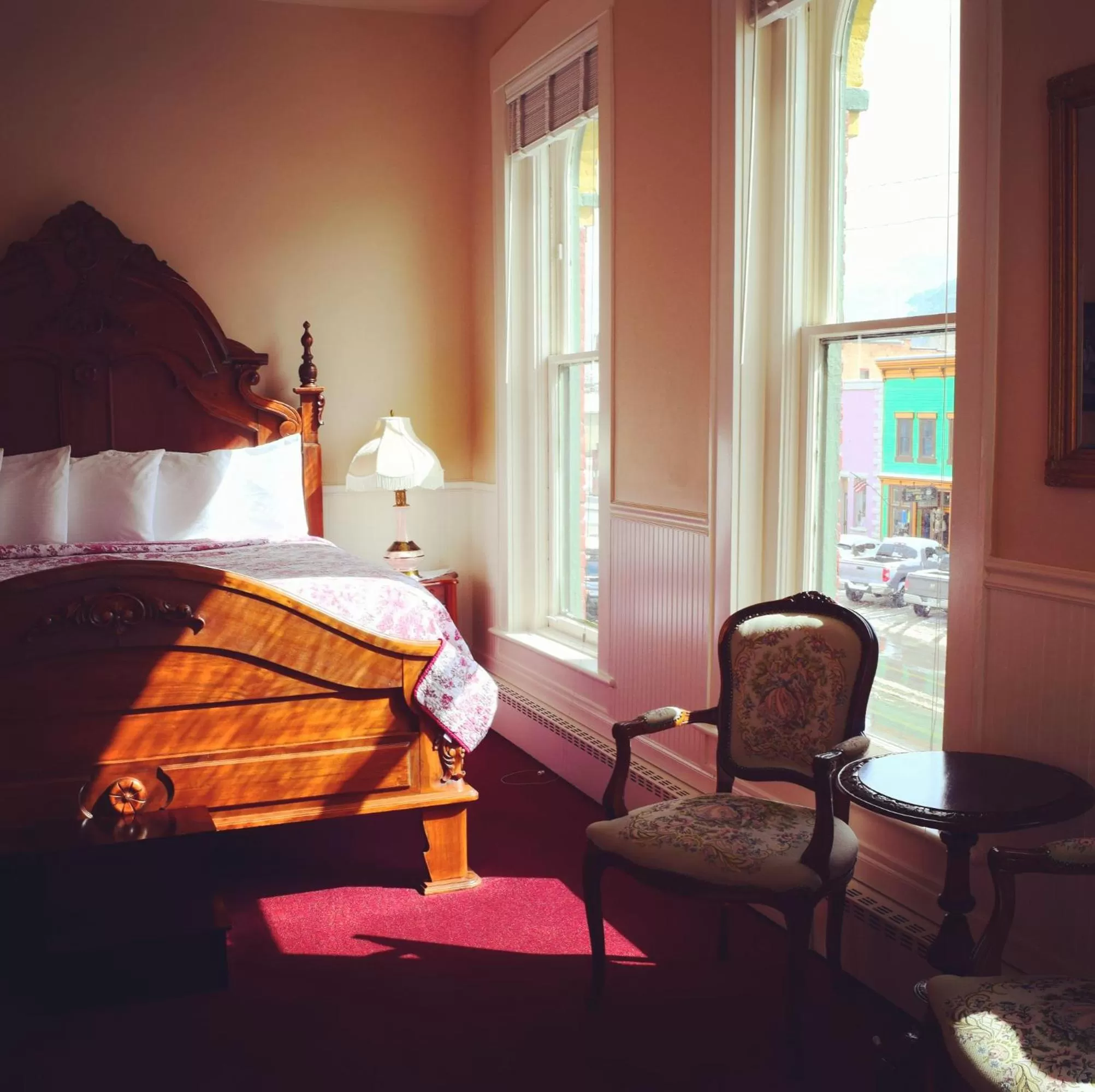 Bed in Grand Imperial Hotel