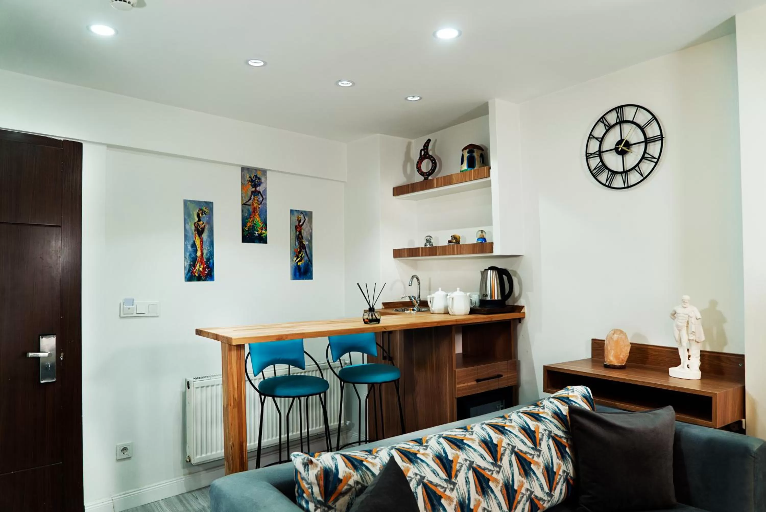 Coffee/tea facilities in Taksim Yazıcı Residence