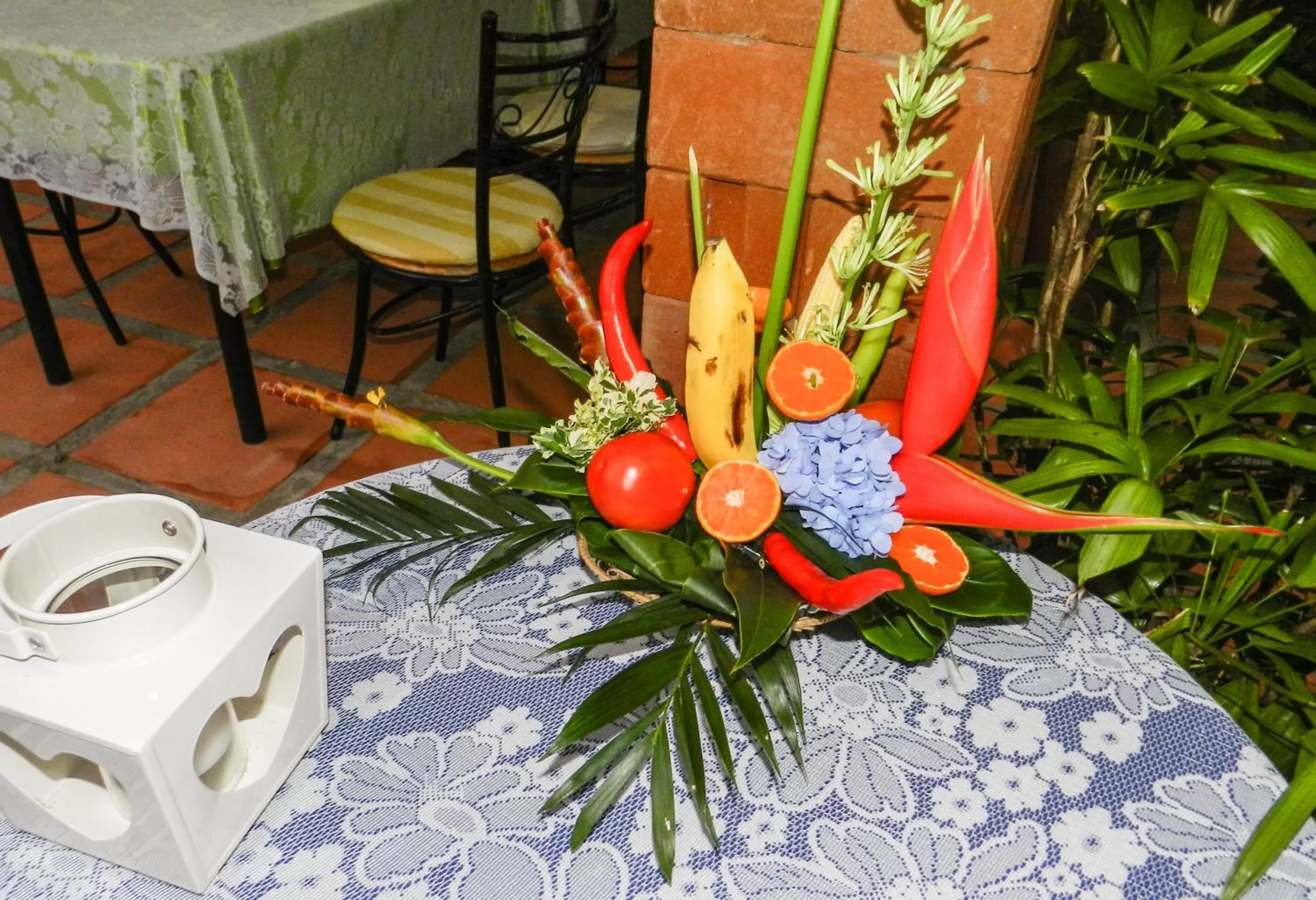 Decorative detail in Rock Inn Bailan