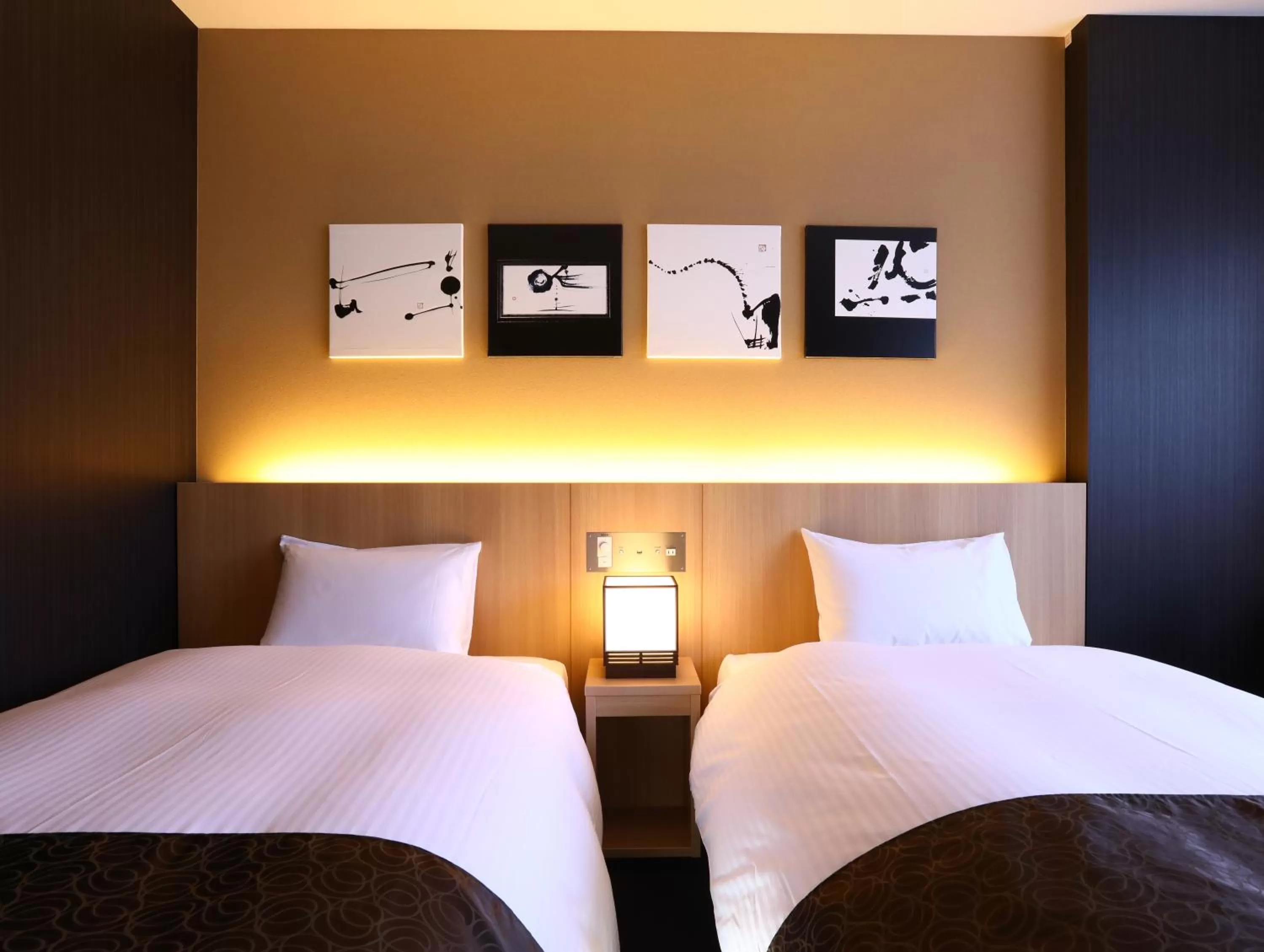 Bed in Hotel Wing International Kyoto - Shijo Karasuma