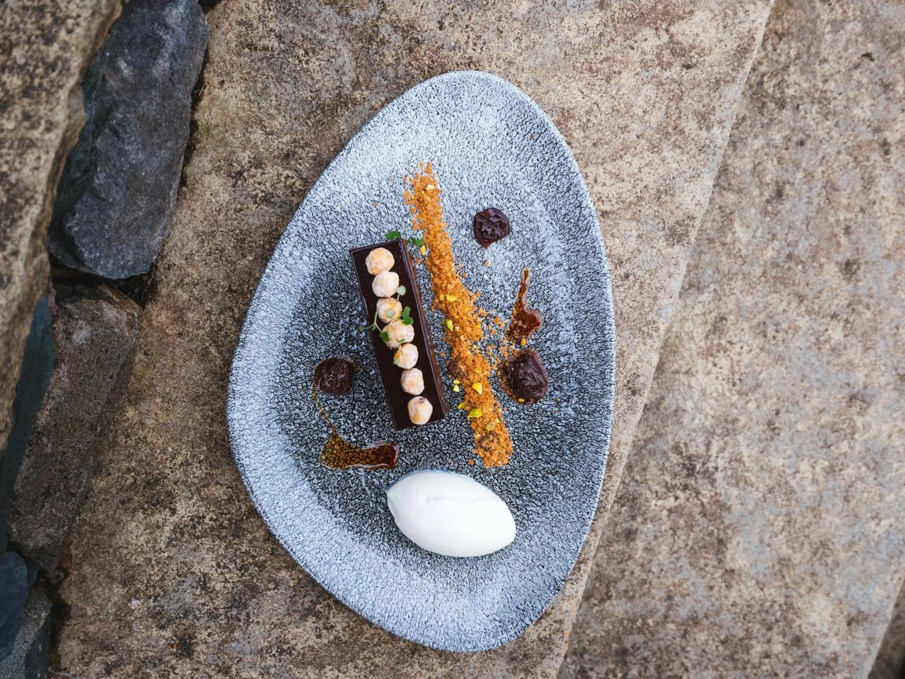 Dinner, Other Activities in Lyzzick Hall Hotel