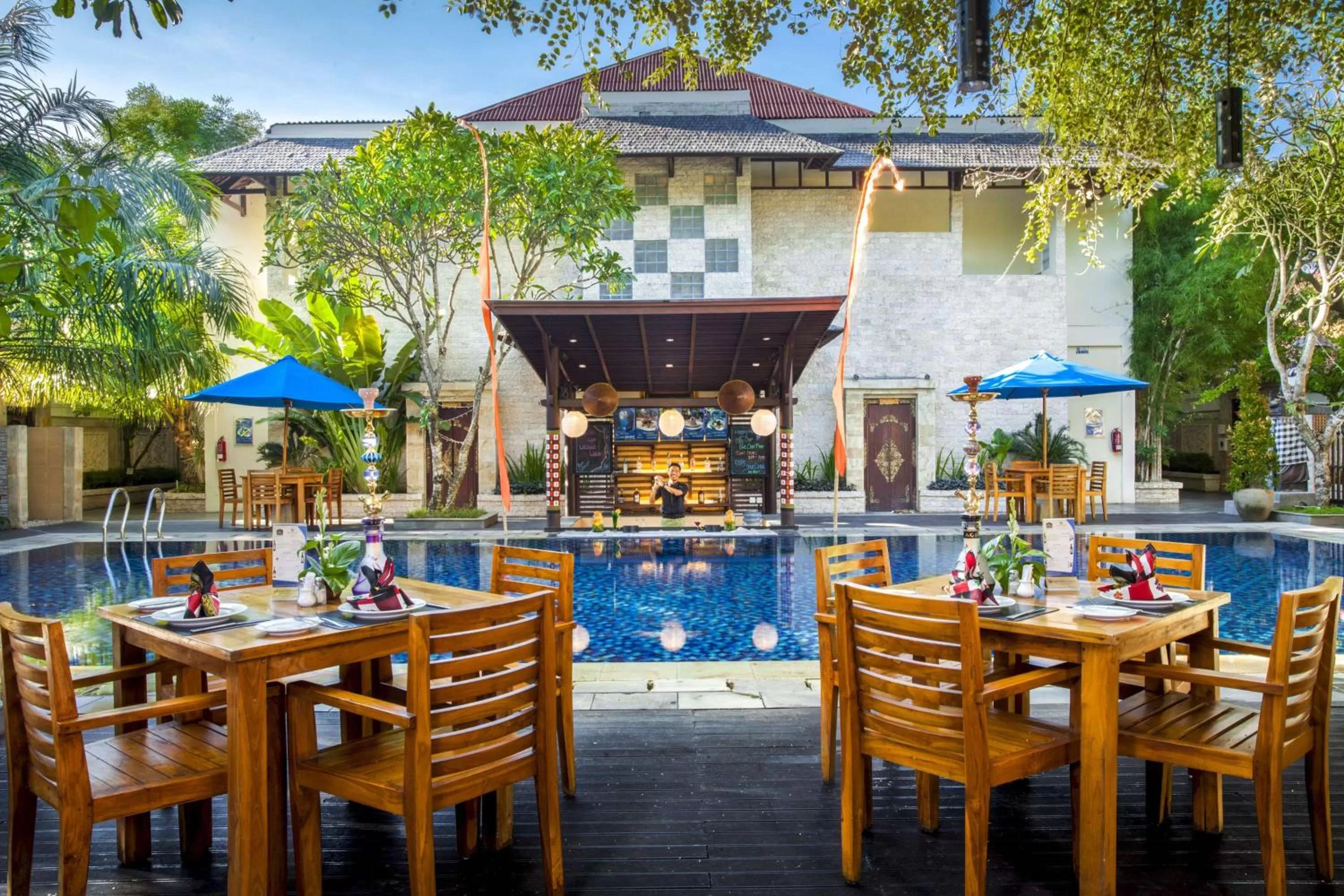 Restaurant/places to eat in Best Western Kuta Villa