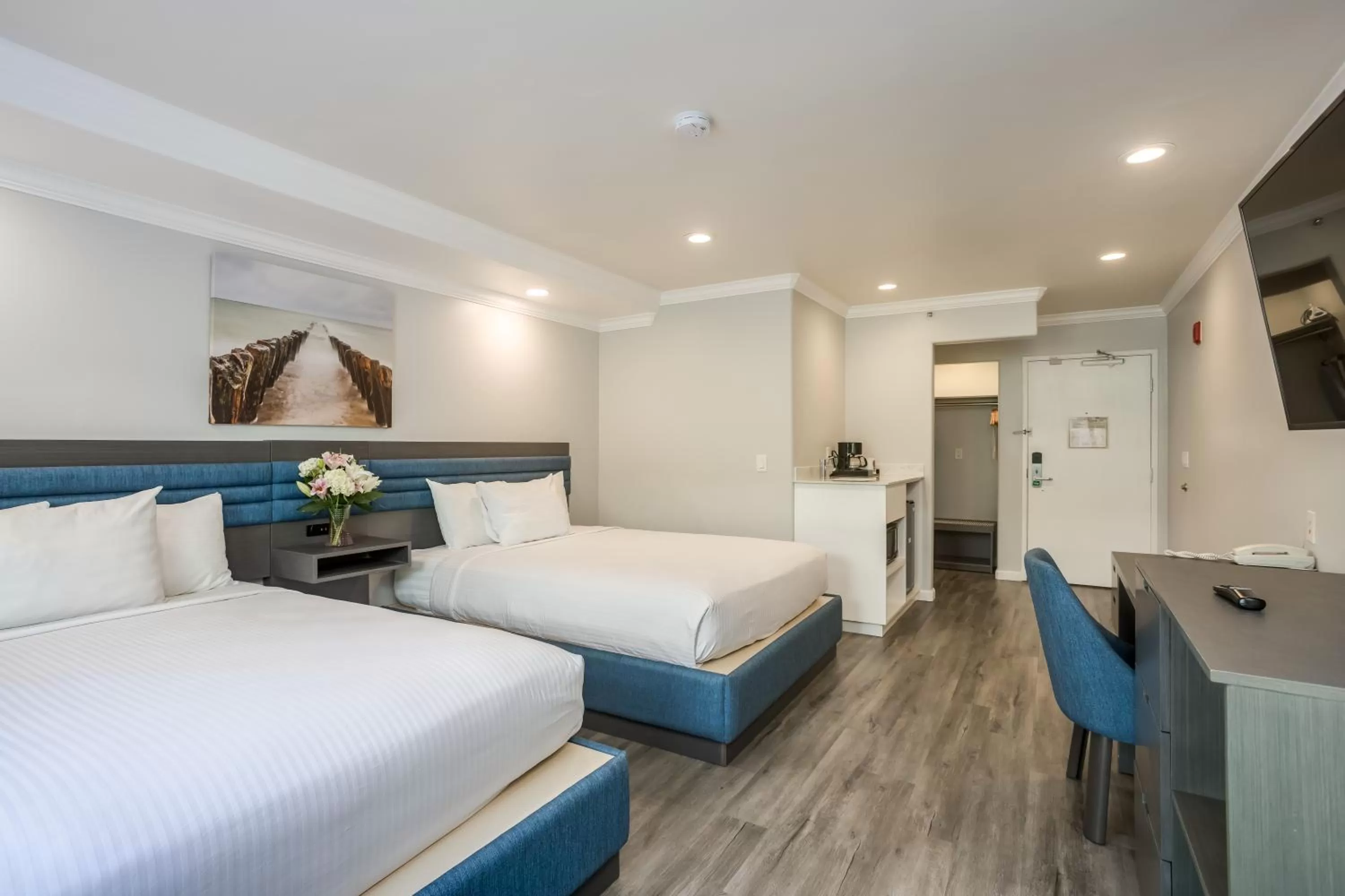 Bed in Pacifica Beach Hotel