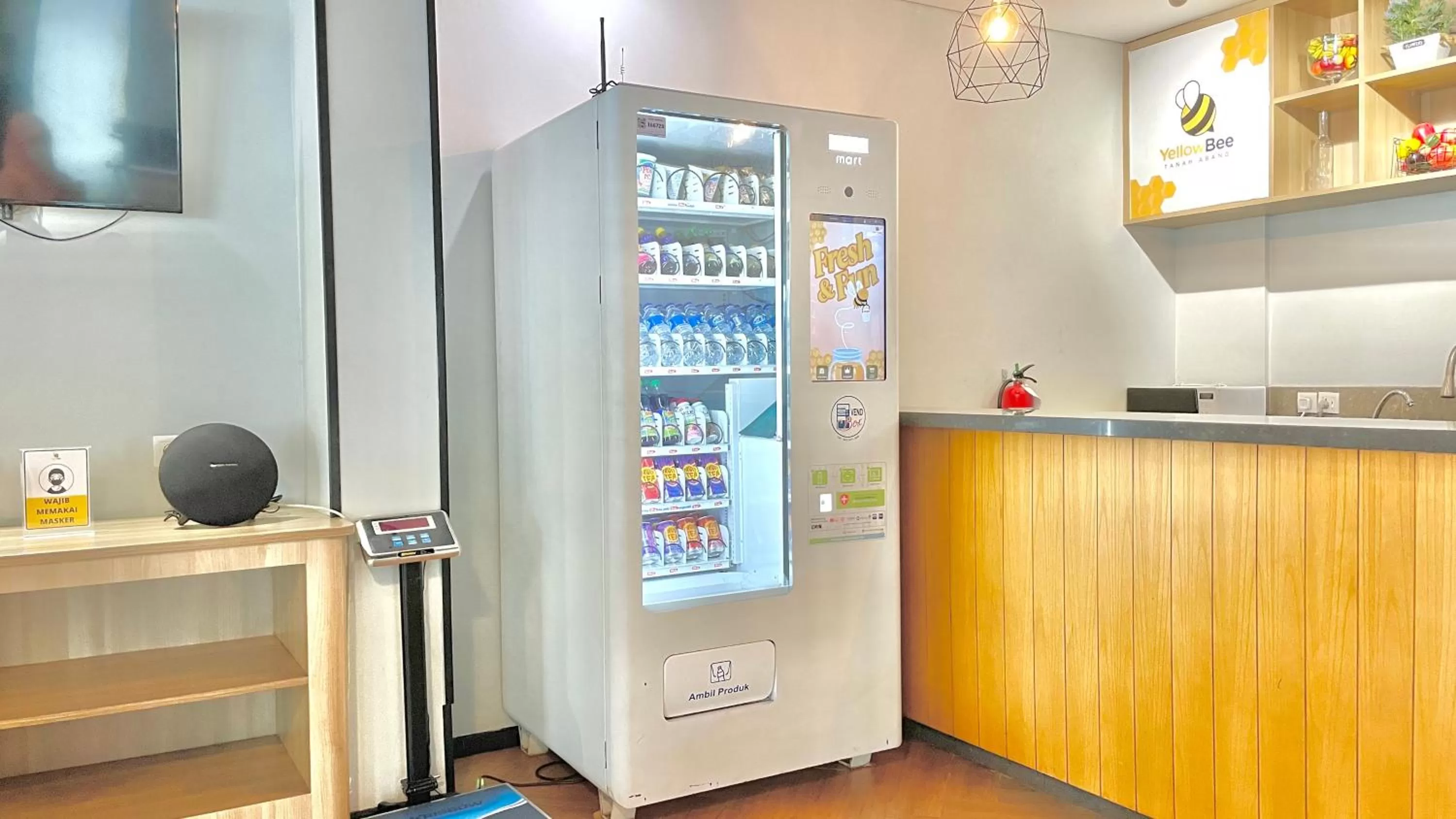 Yellow Bee Tanah Abang