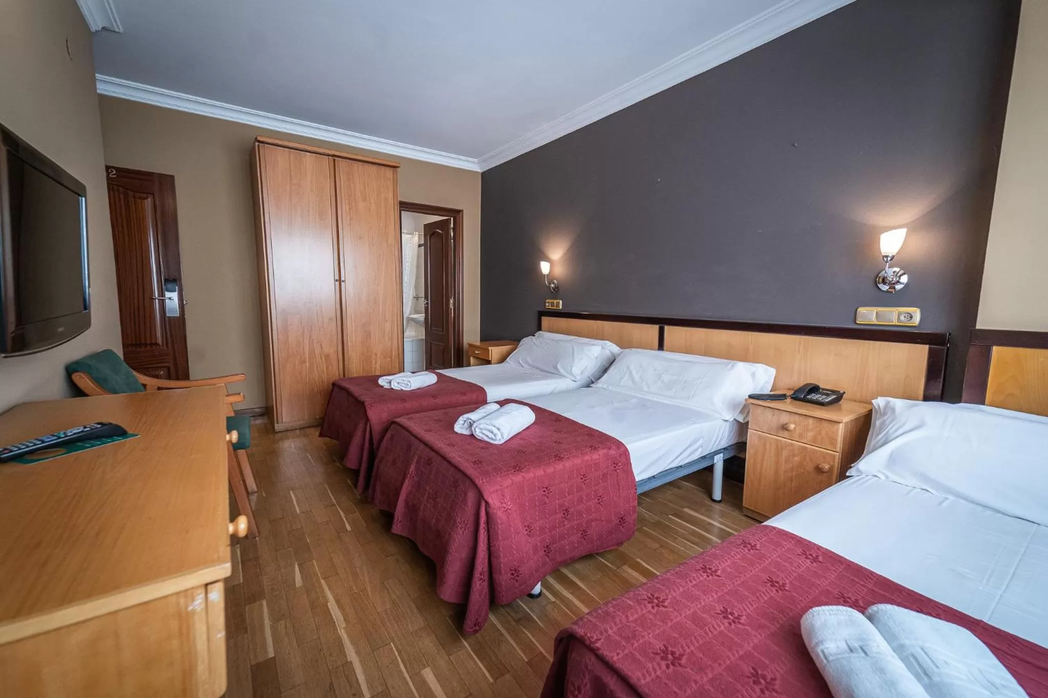 Photo of the whole room, Bed in Hotel Silva