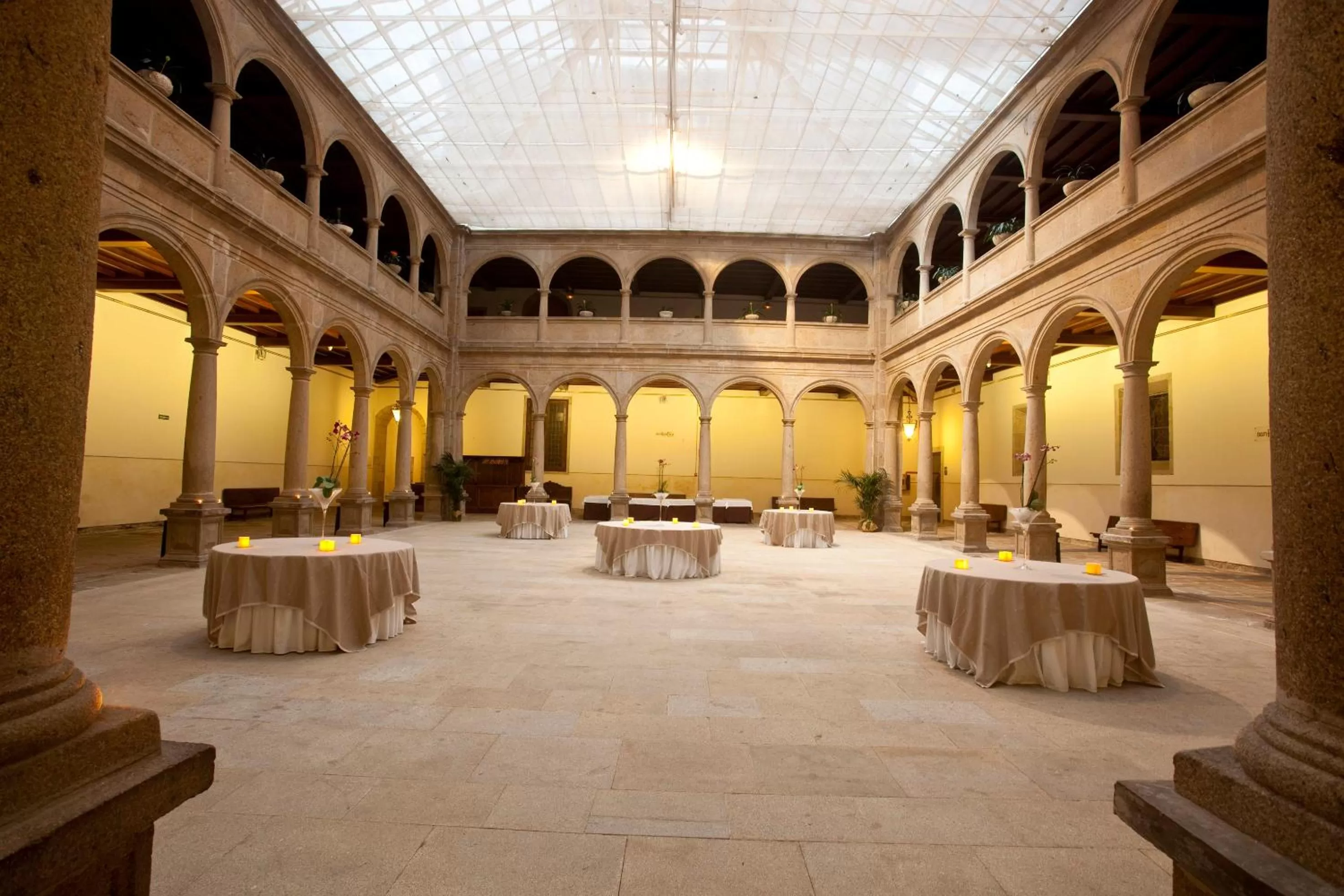 Decorative detail in San Francisco Hotel Monumento