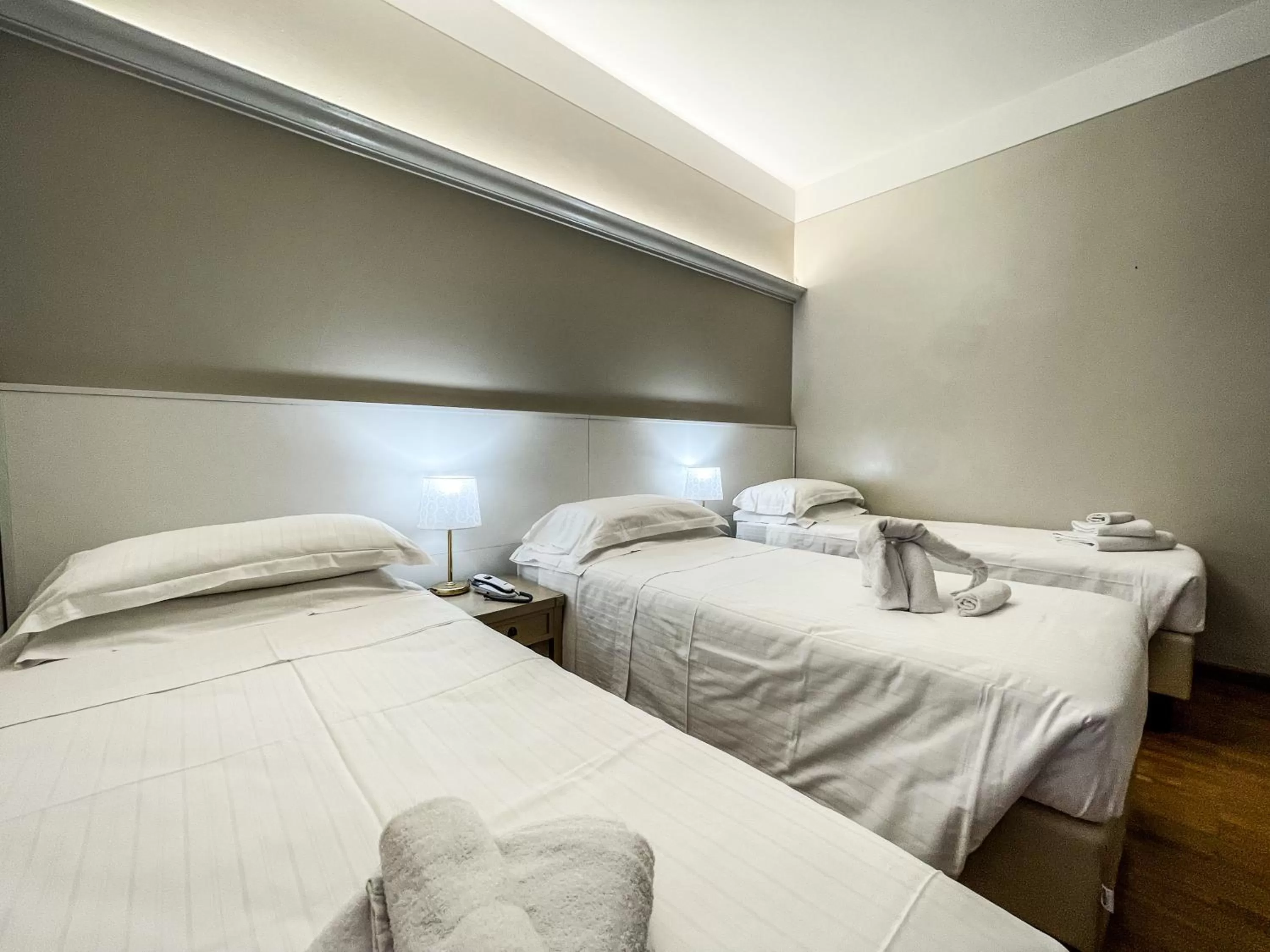 Bed in Hotel Elefante