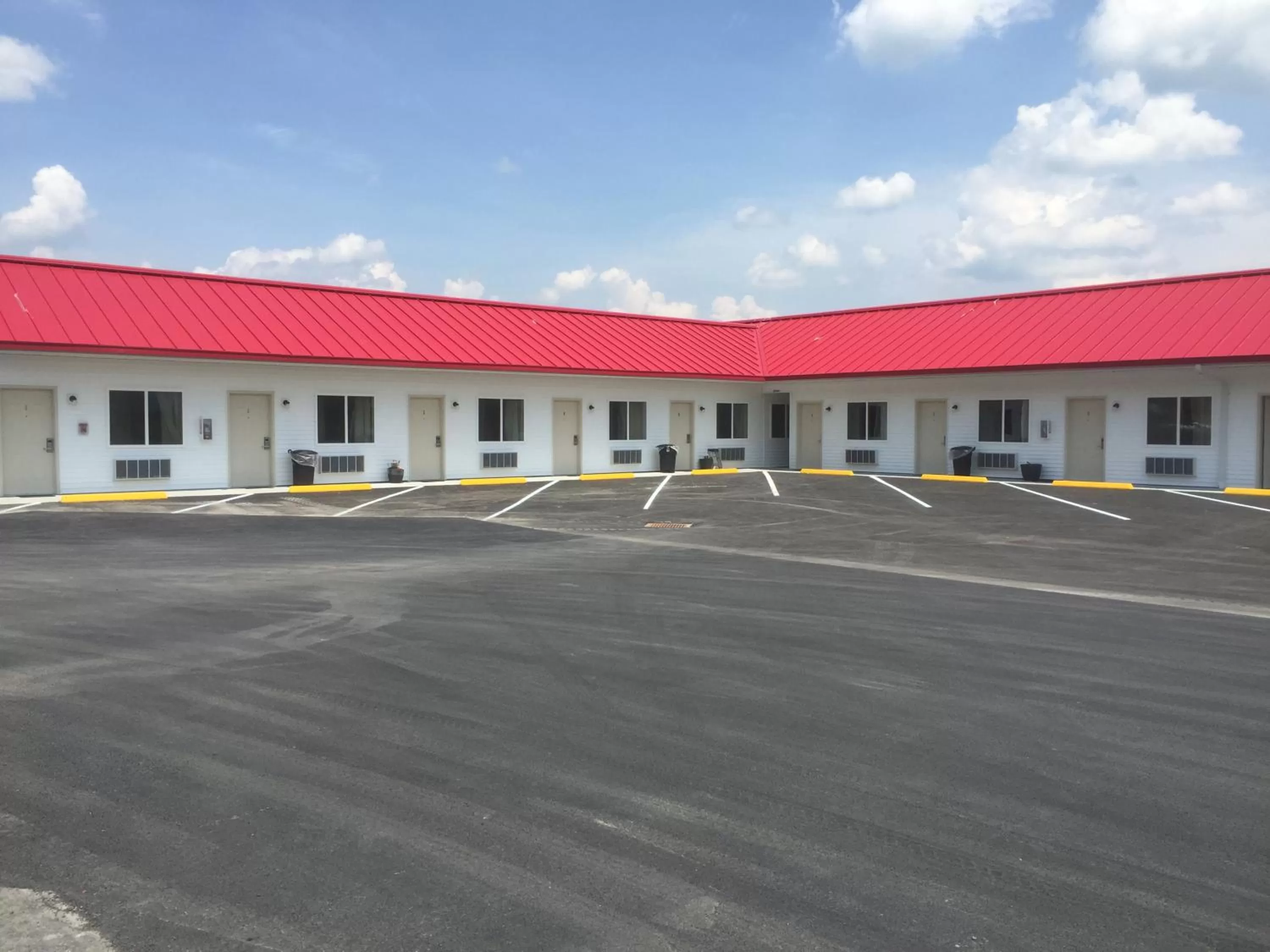 Garden in Apple Inn and Suites Cooperstown Area