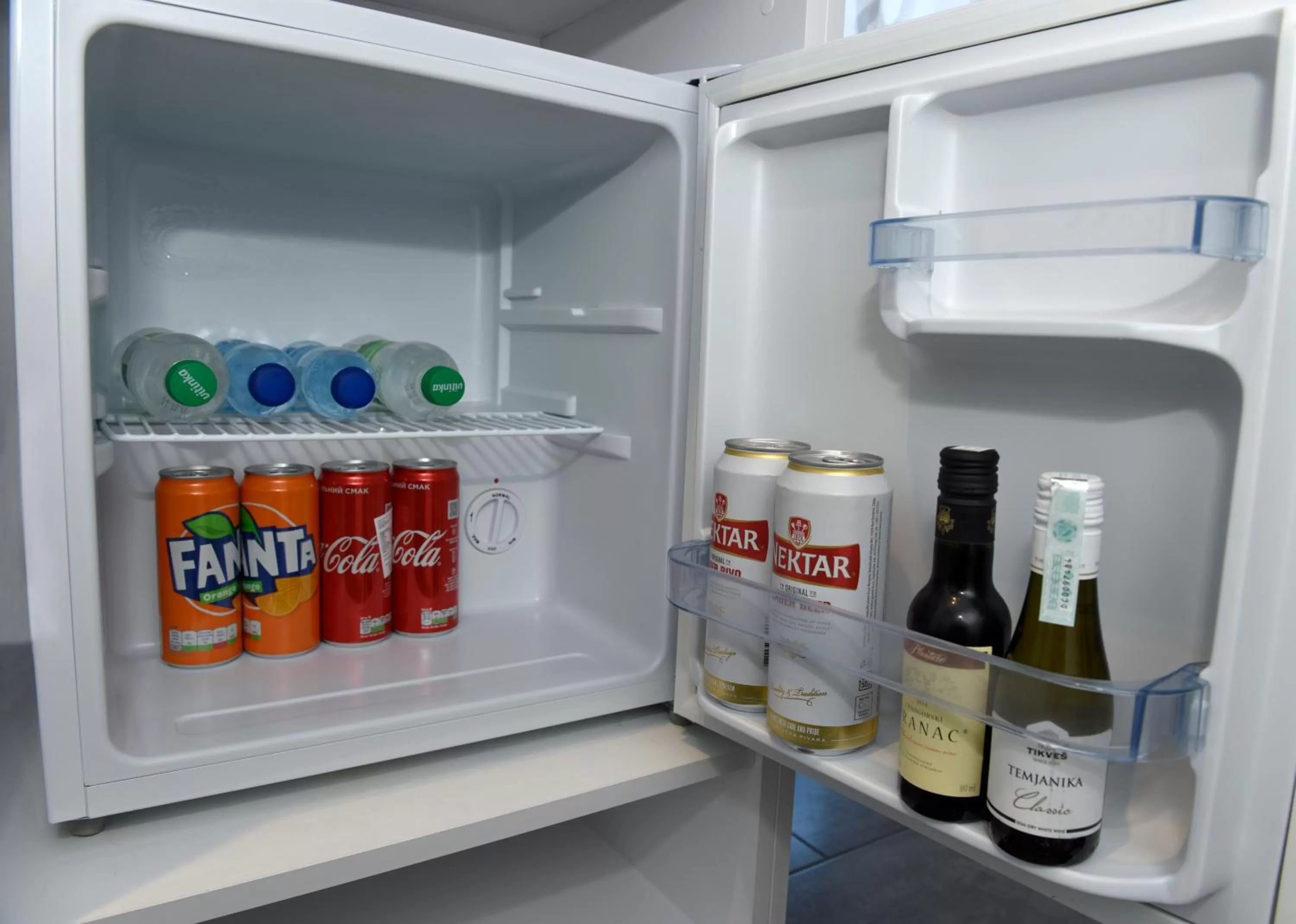 Drinks in Apartmani i Bungalovi TROJKA