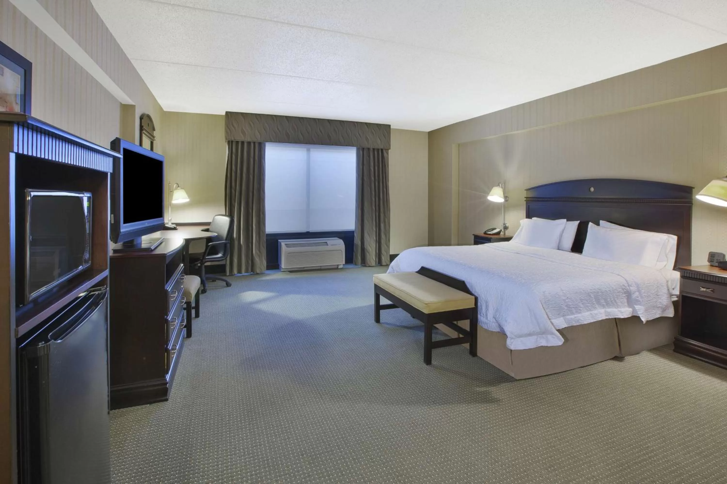 Queen Room with Two Queen Beds - Hearing and Mobility Accessible in Hampton Inn & Suites Plattsburgh