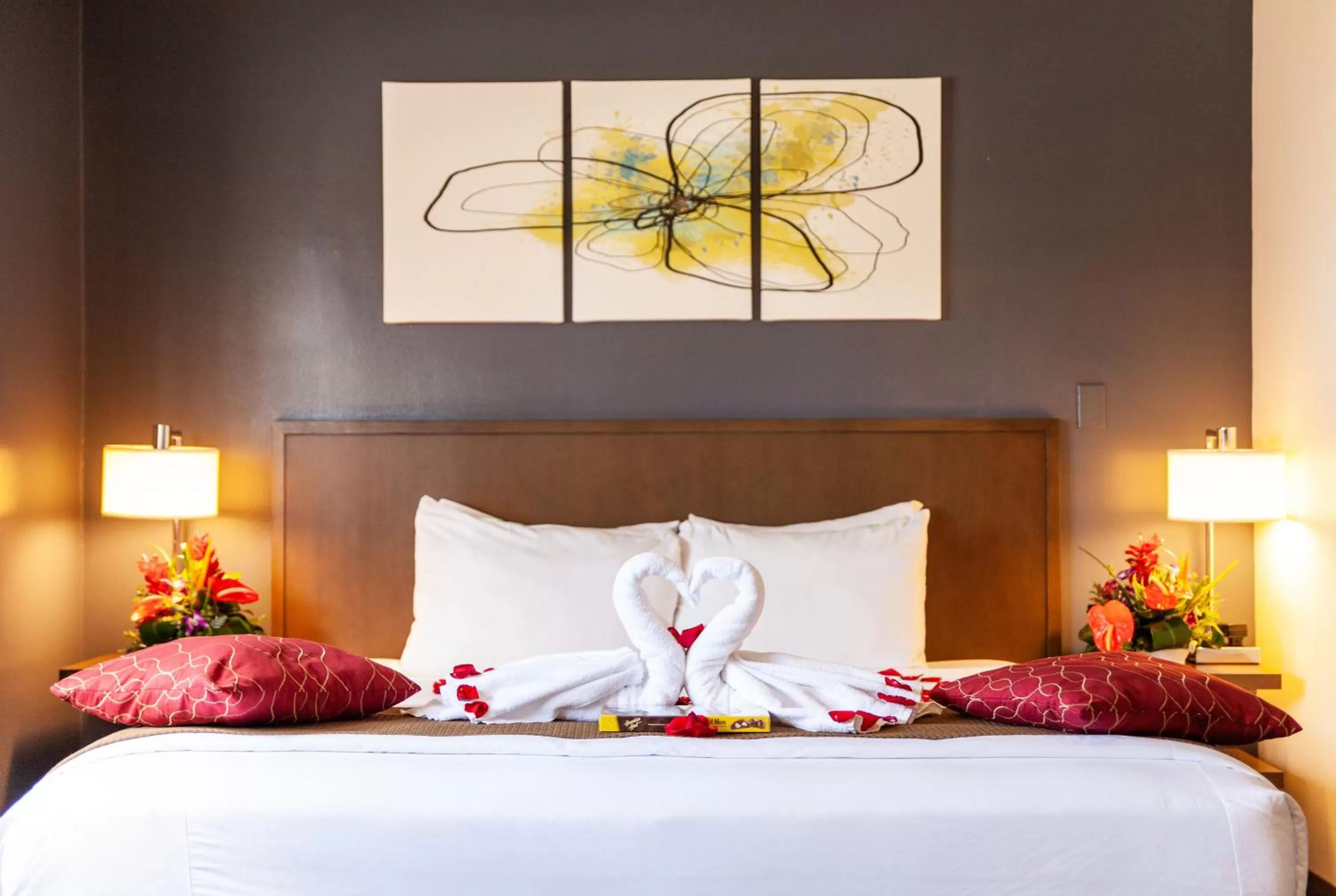 Bed in VIVE Hotel Waikiki